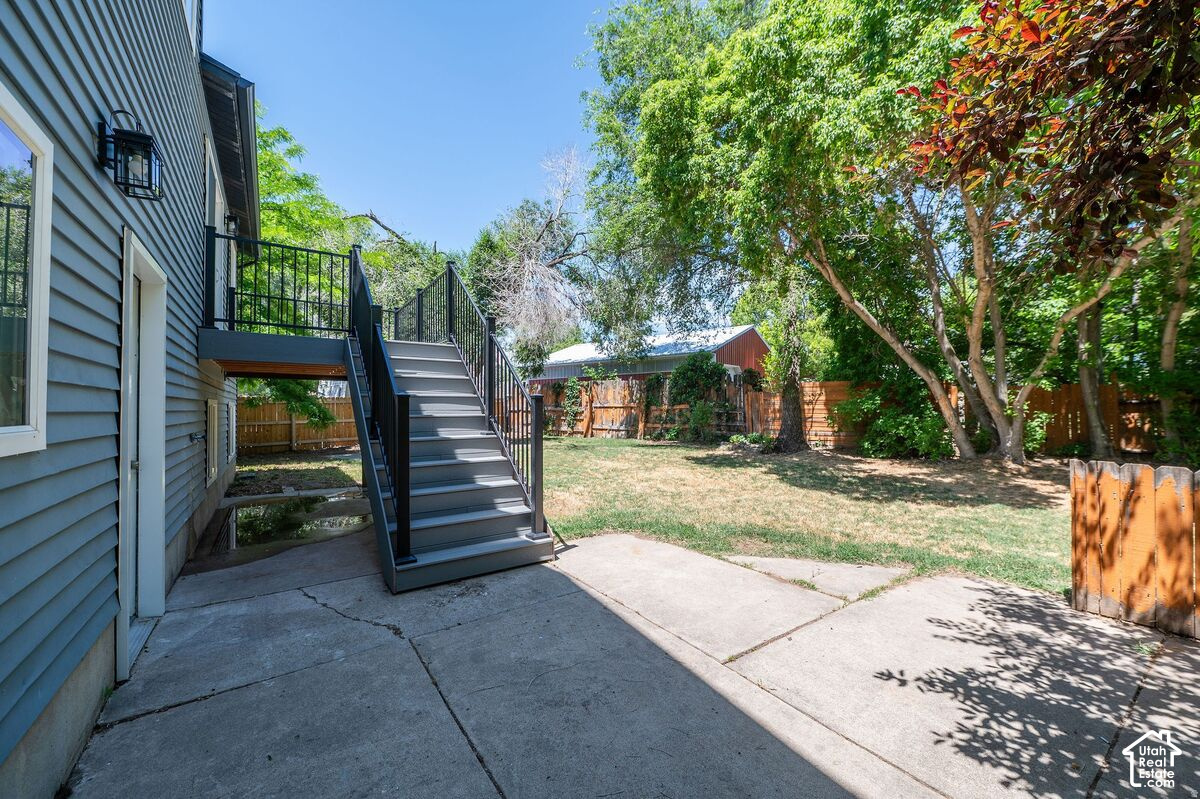 main property photo 17