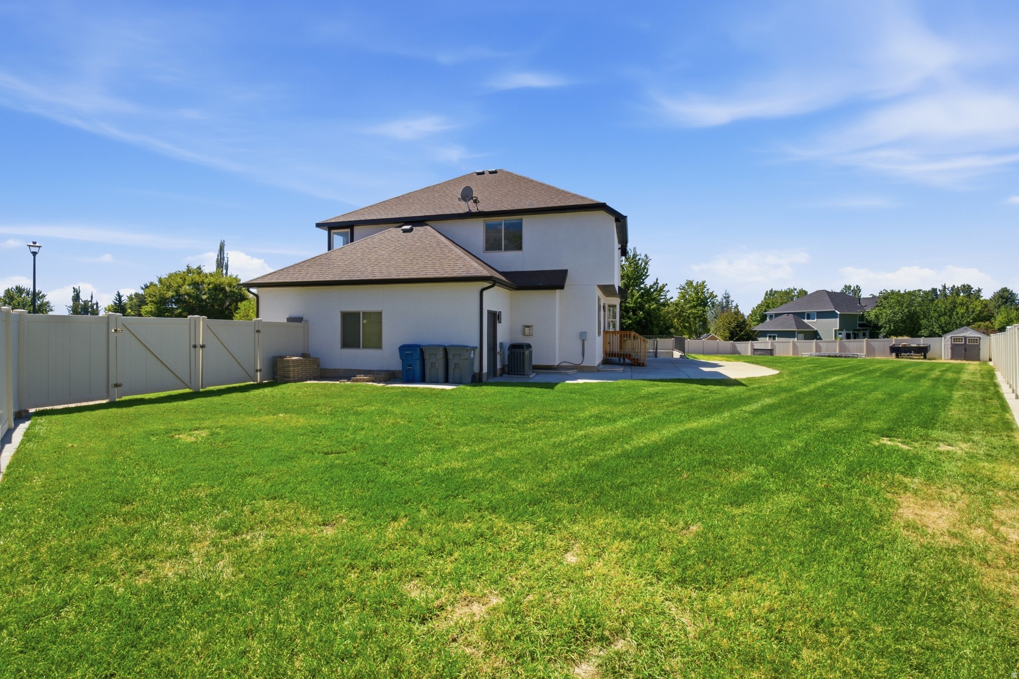 main property photo 45