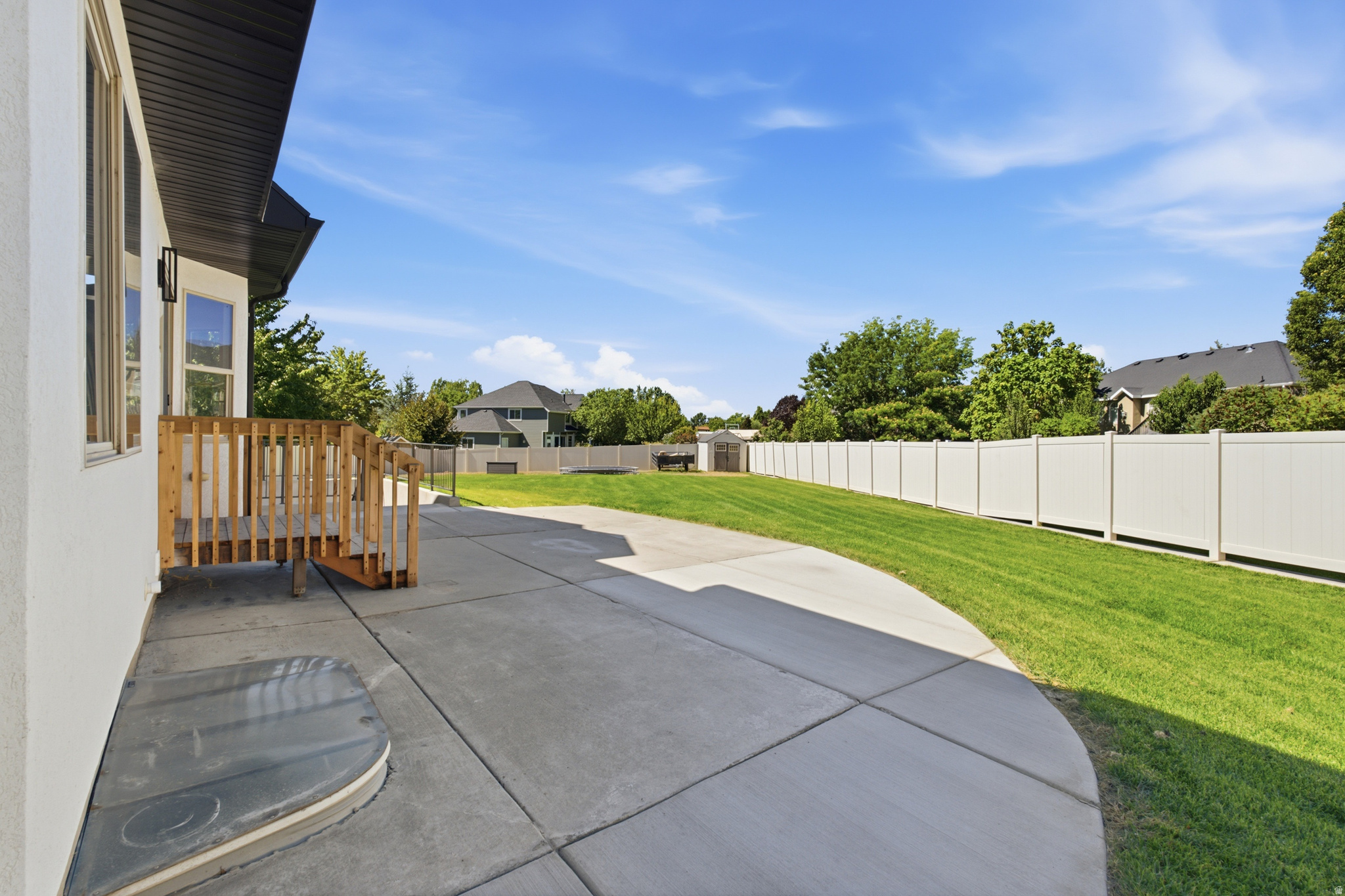 main property photo 50