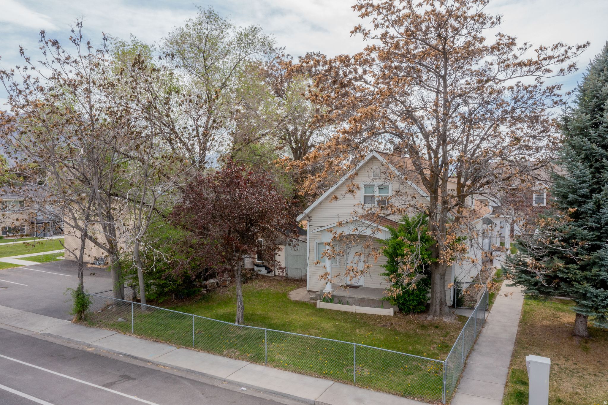 main property photo 3