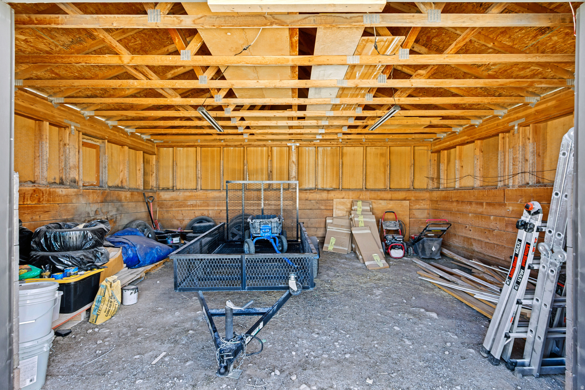 main property photo 76