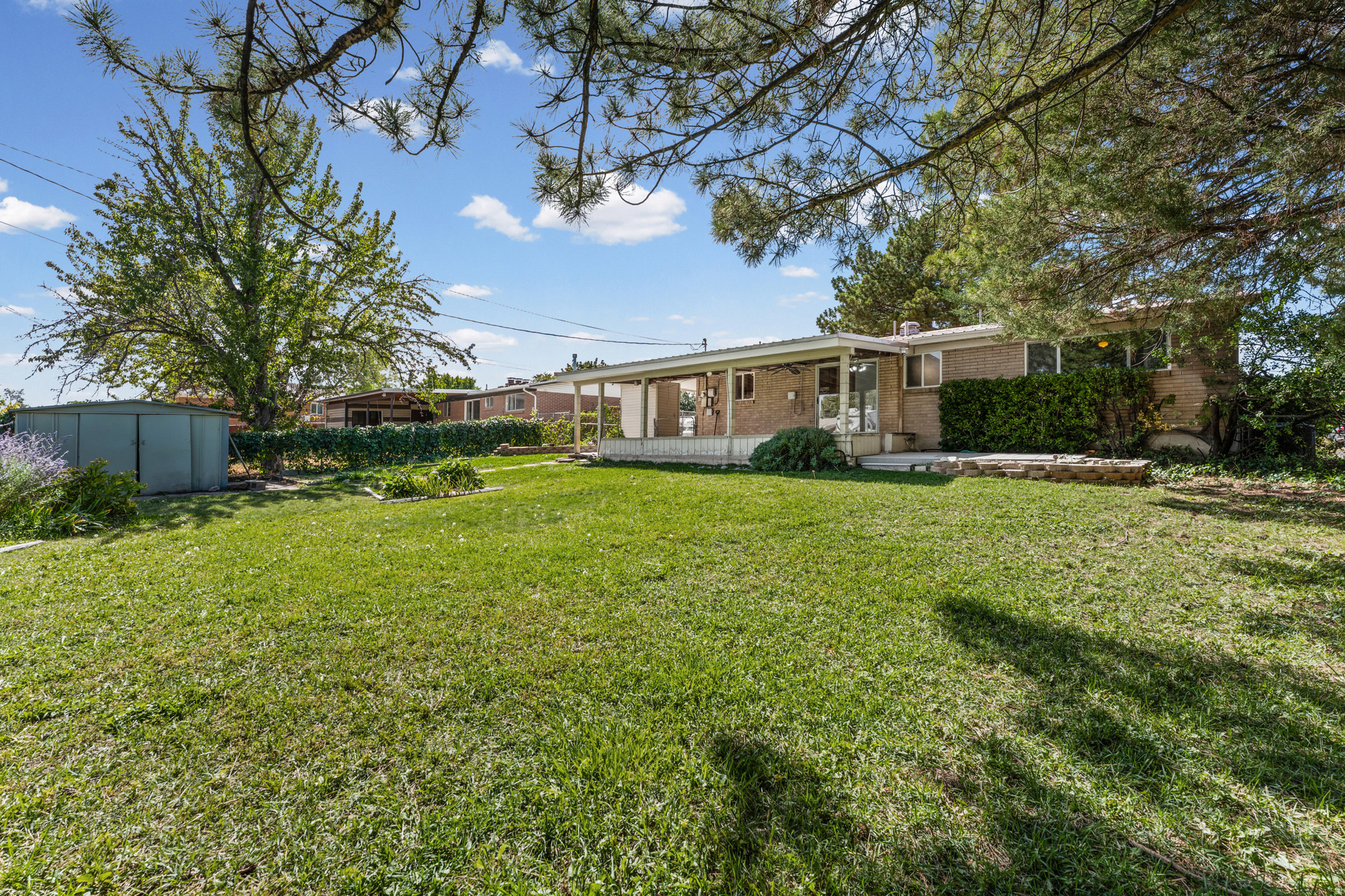 main property photo 33