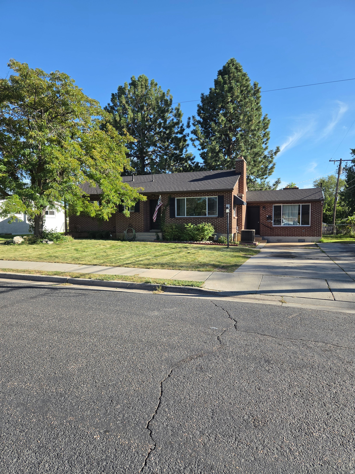 main property photo 0