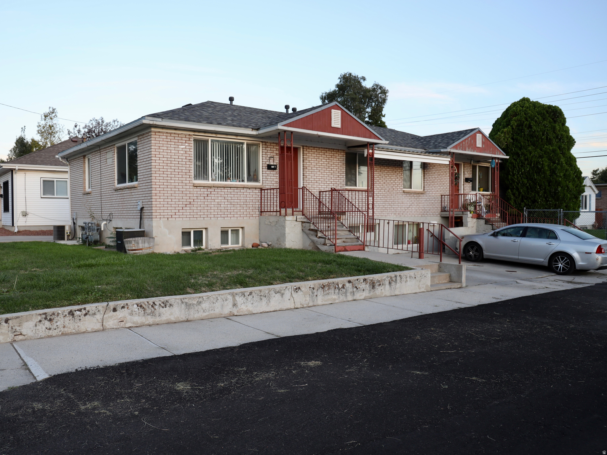 main property photo 0