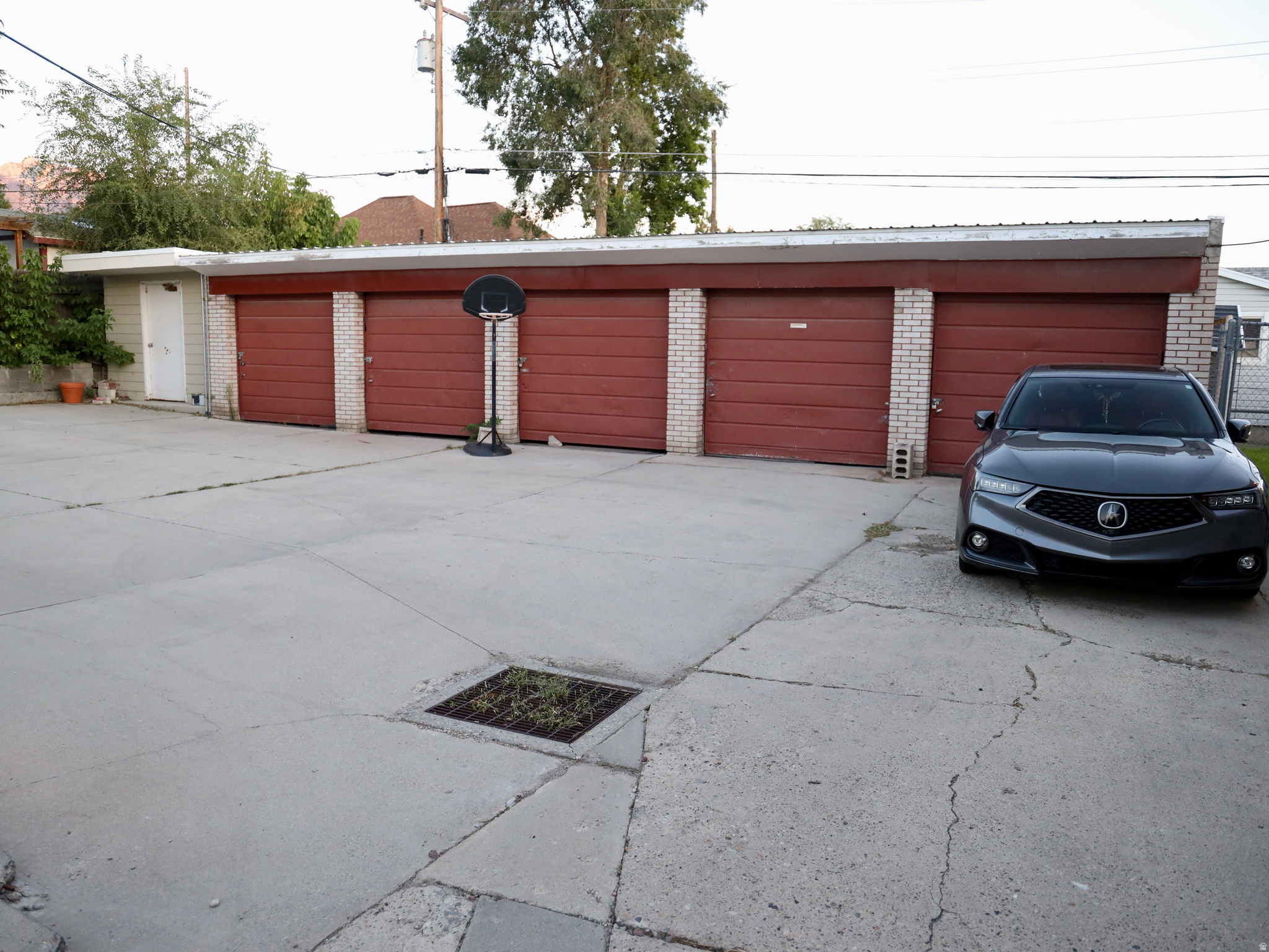 main property photo 13