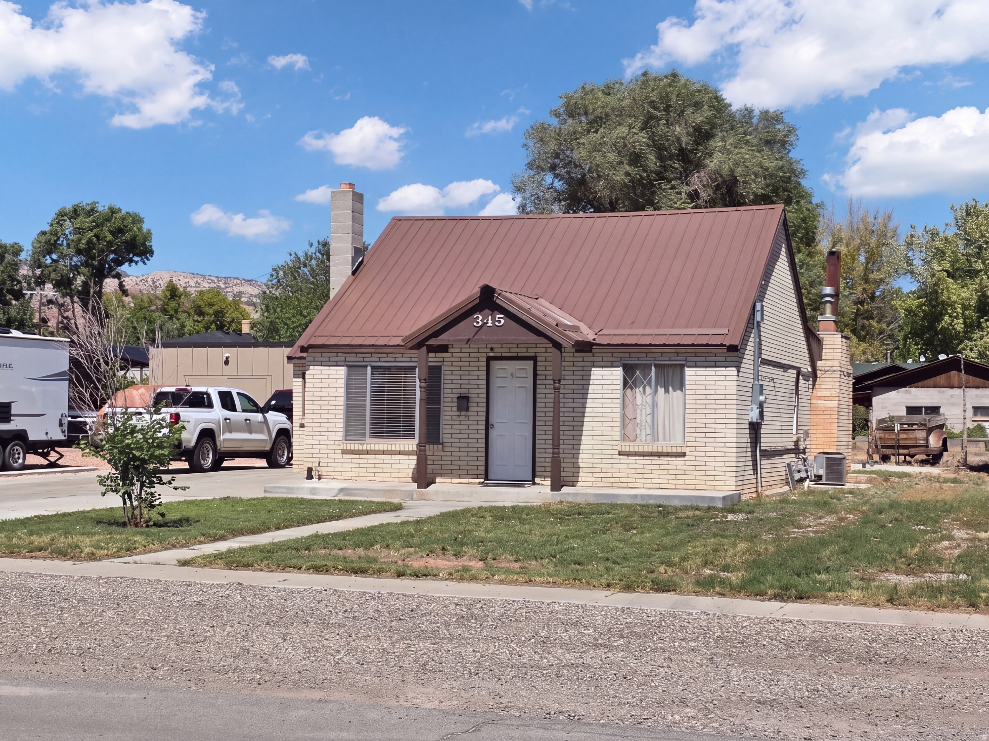 main property photo 2