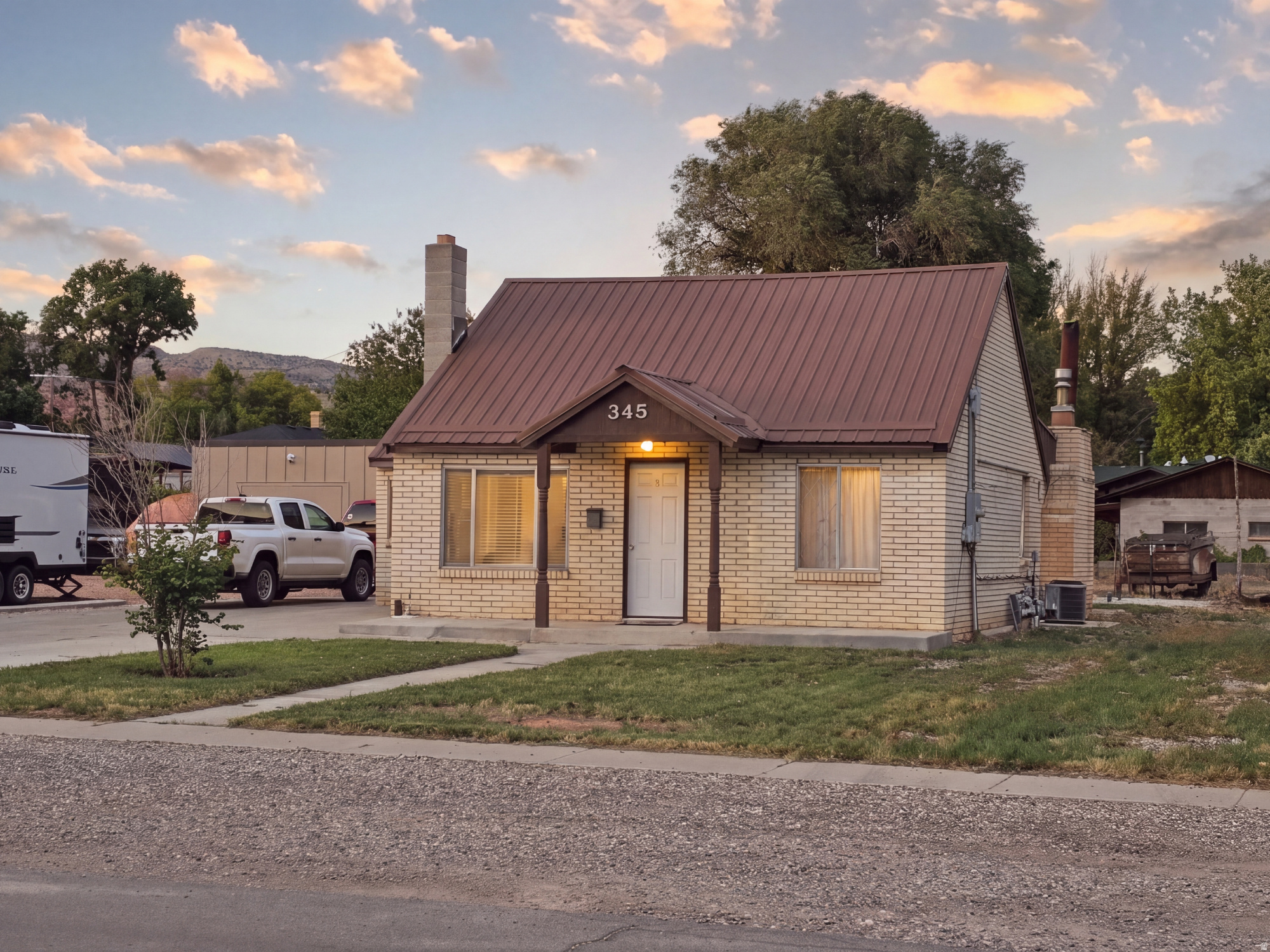 main property photo 3