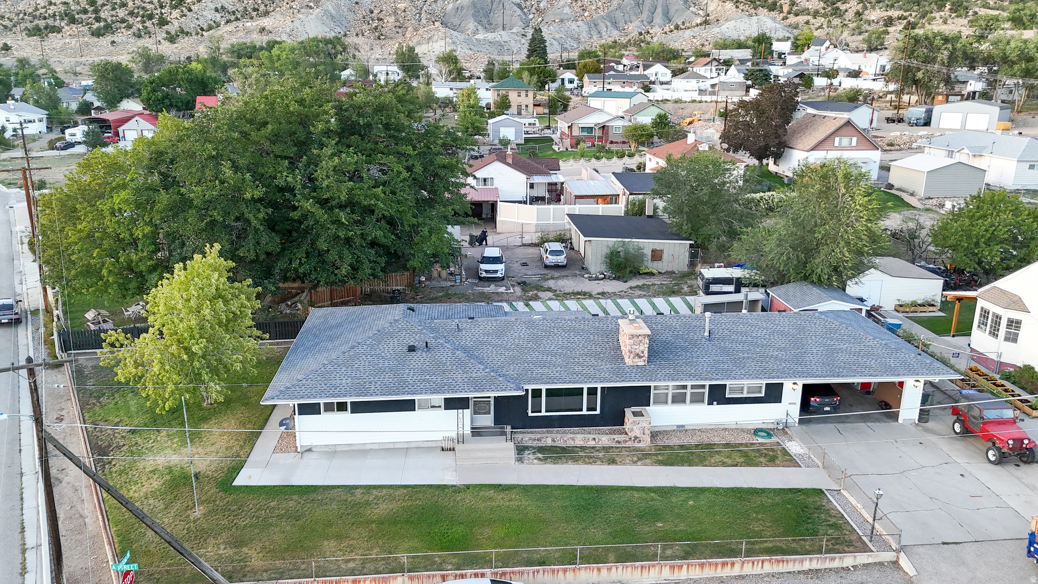 main property photo 16