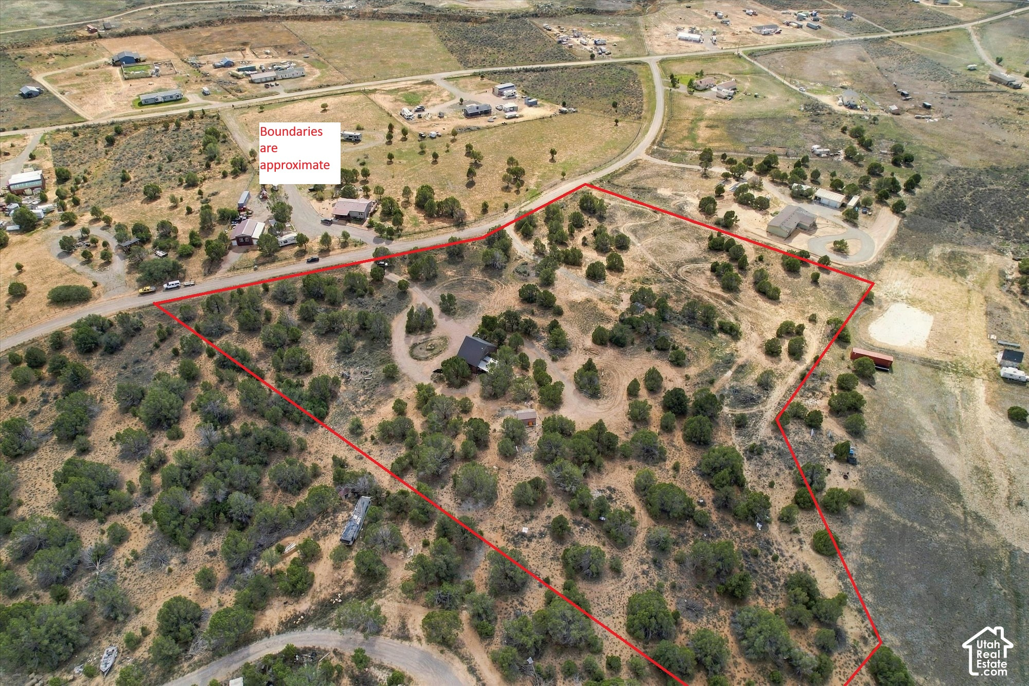 main property photo 40
