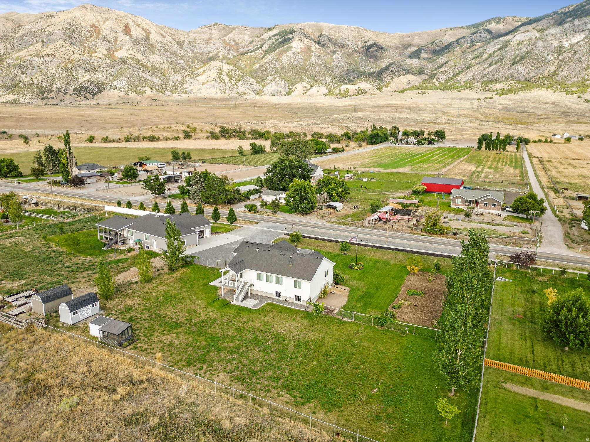 main property photo 10