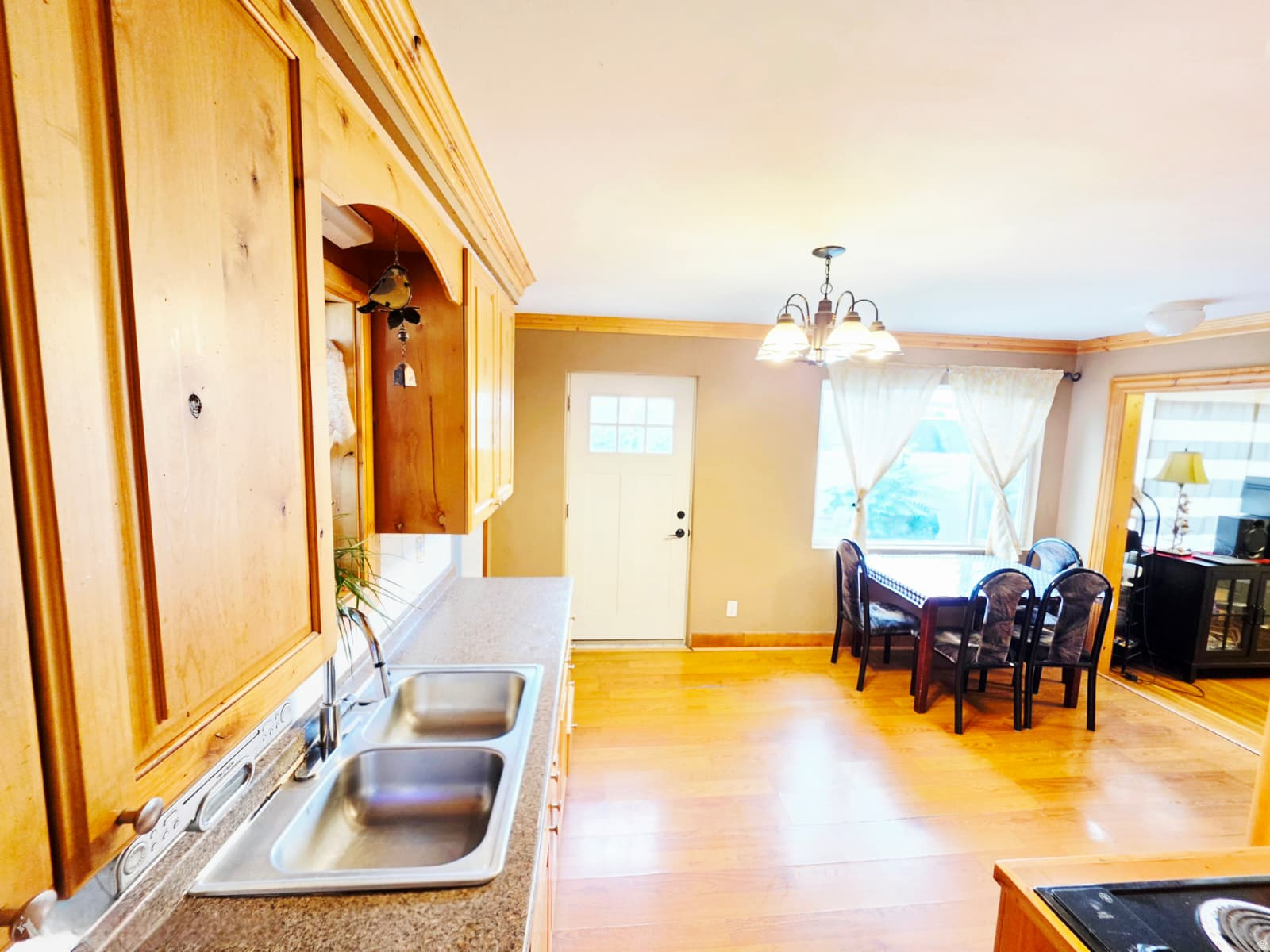 main property photo 4