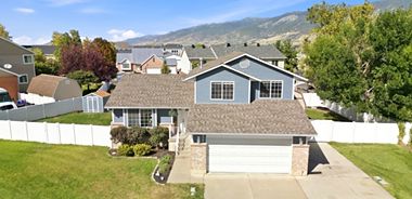 image of property with 3 Bed | 3 Bath | 1,652 Sqft