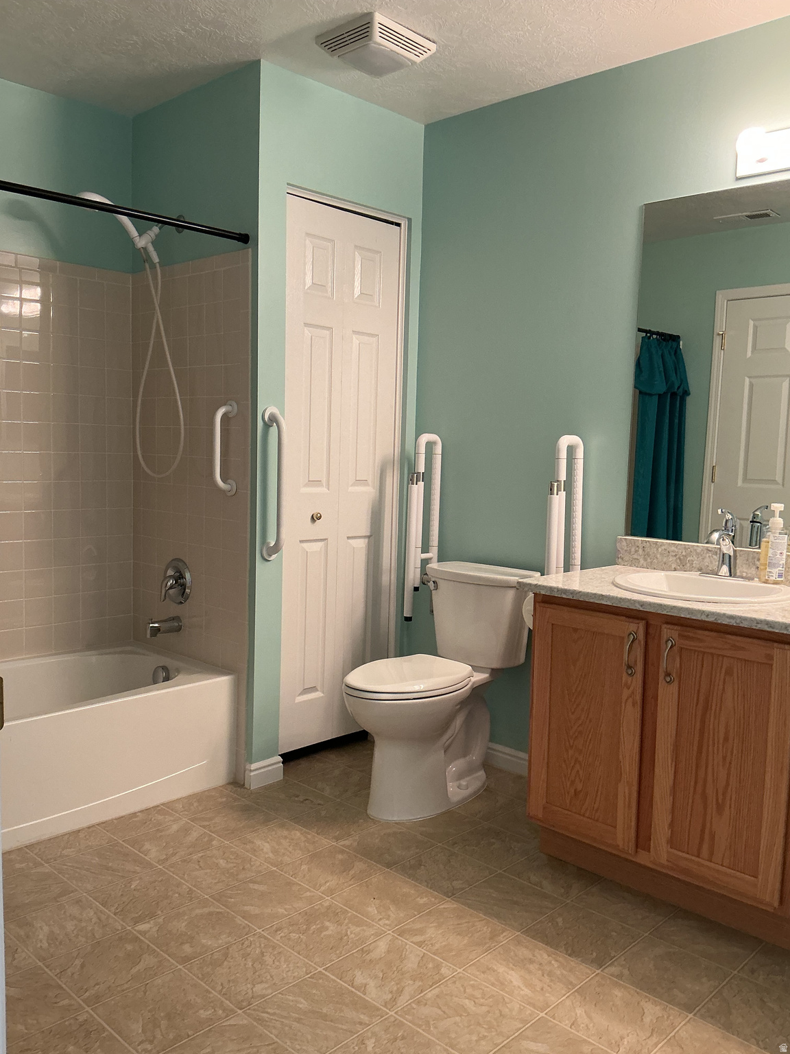 main property photo 10
