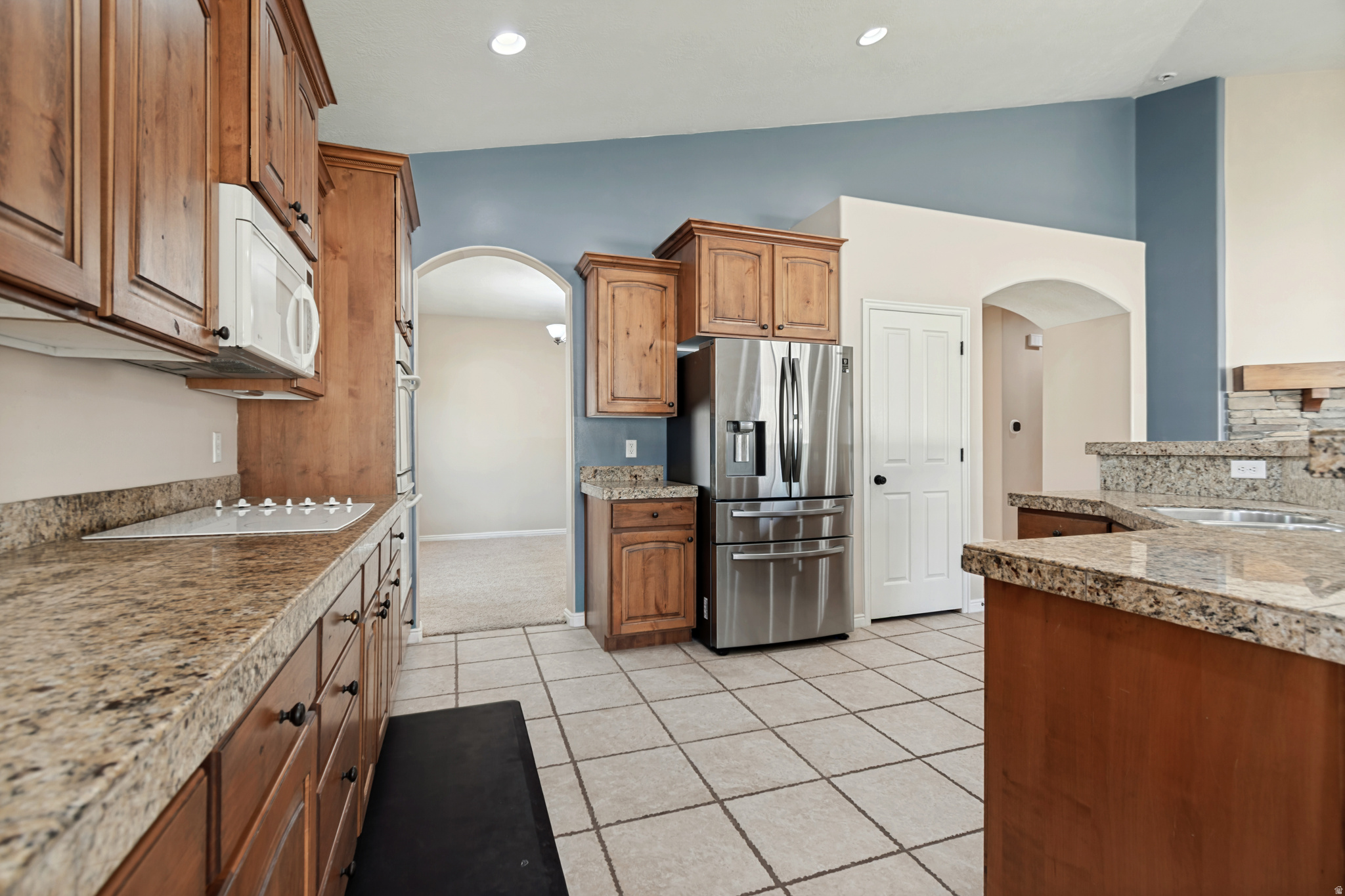 main property photo 5