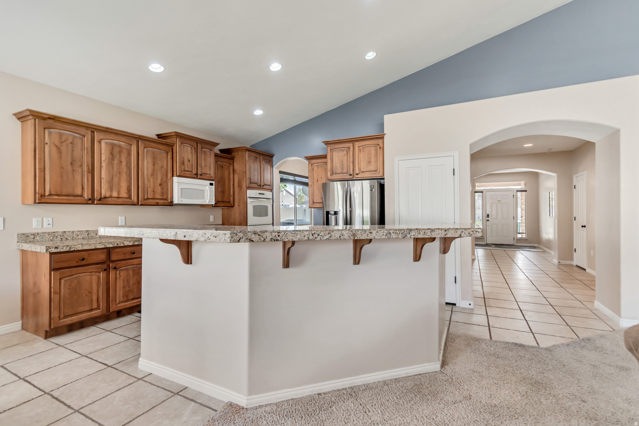 main property photo 7