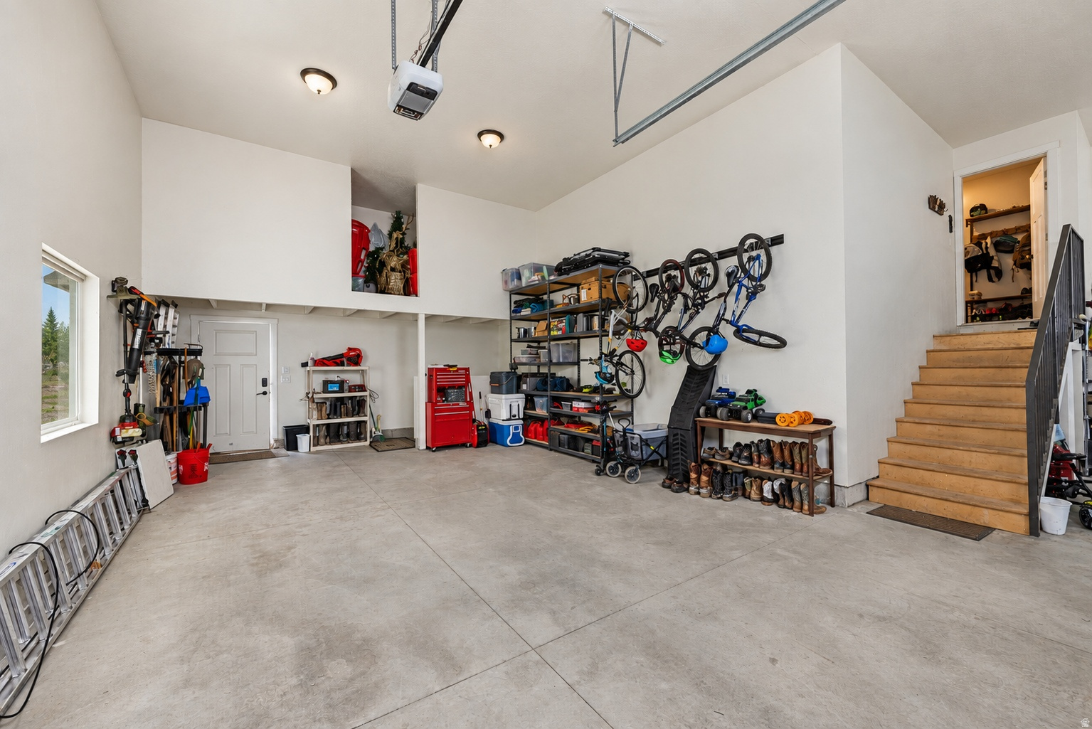 main property photo 51