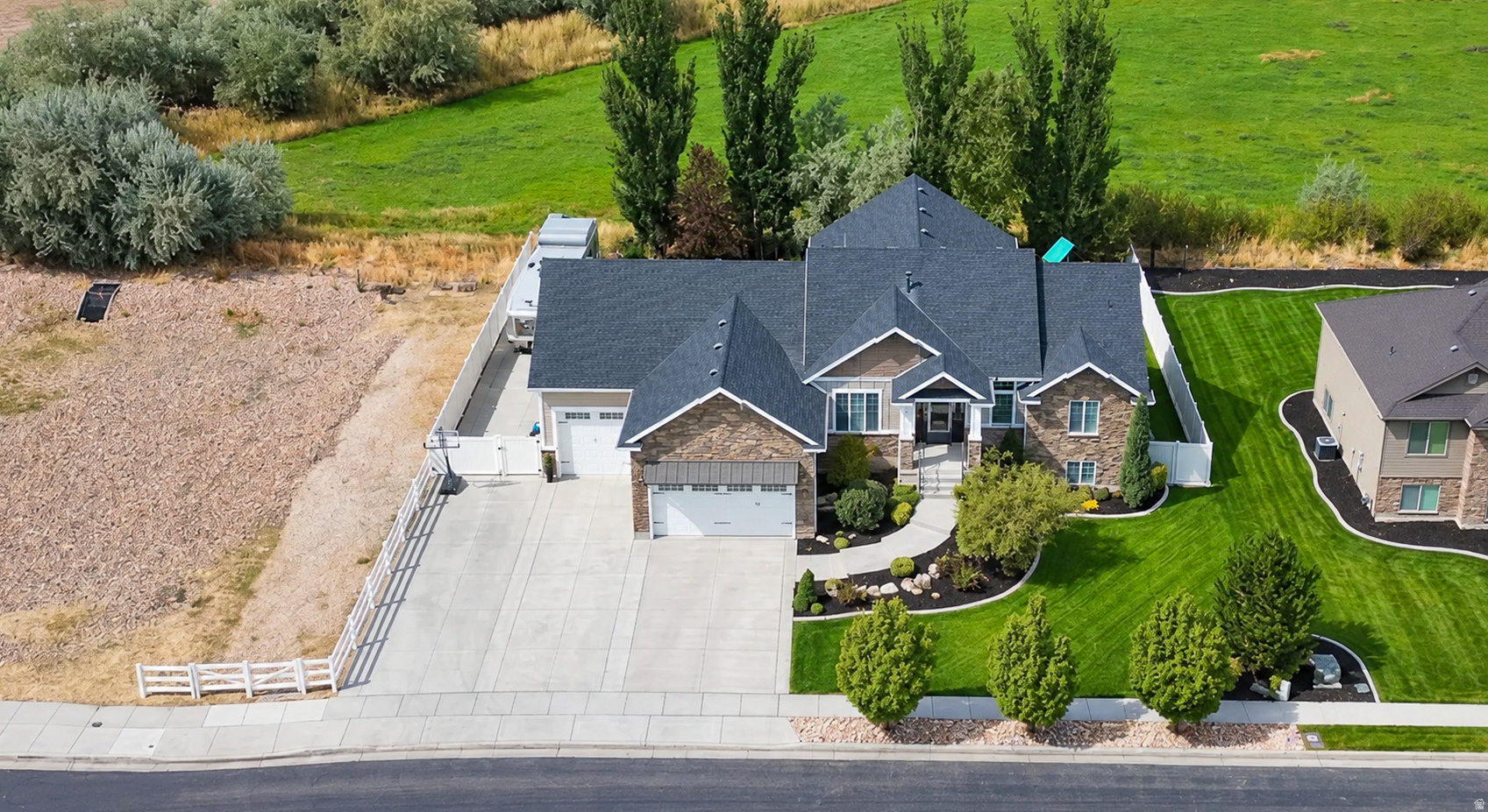 main property photo 70