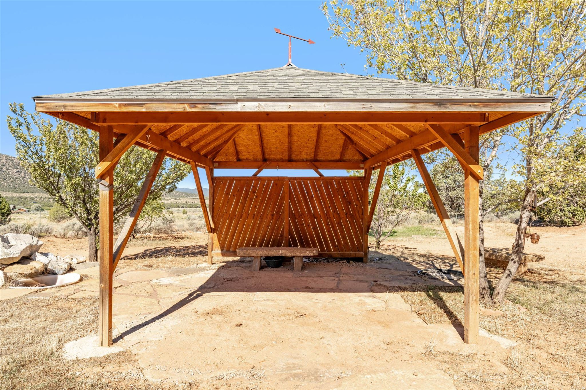 main property photo 14