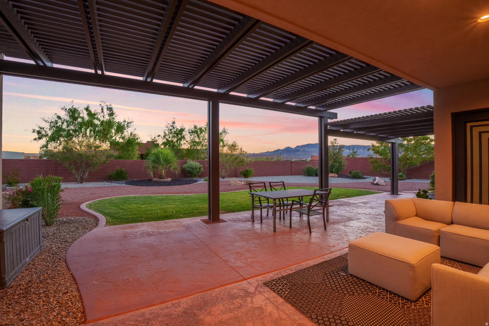 main property photo 38