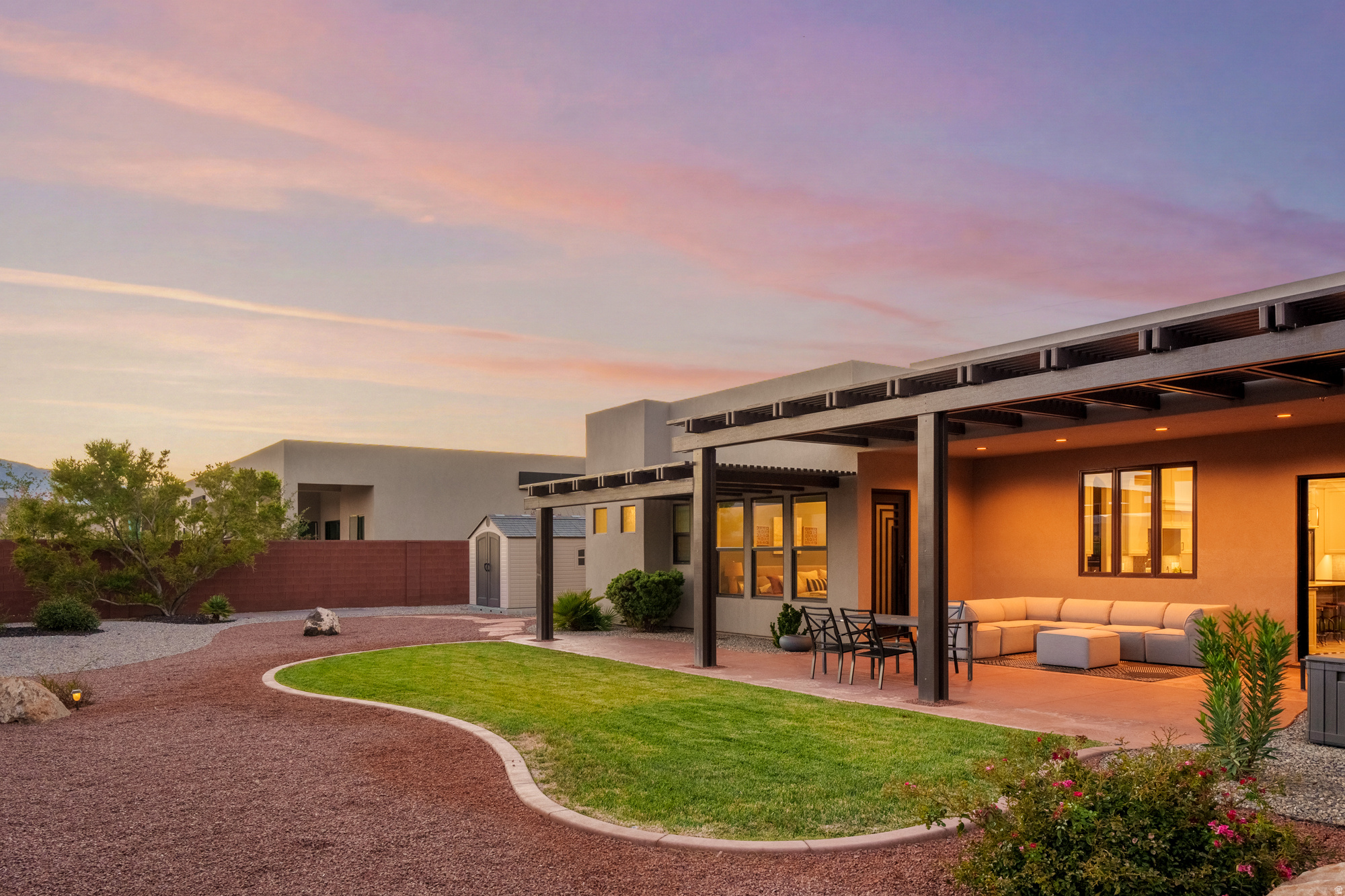 main property photo 40