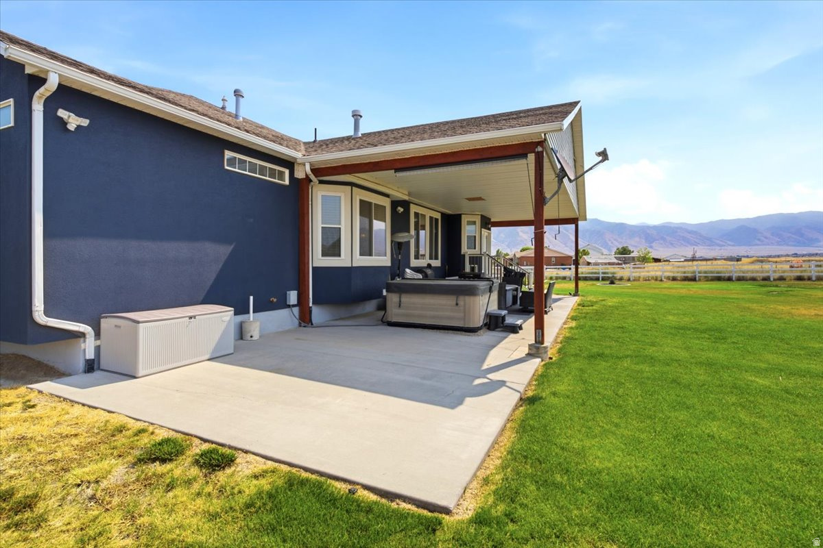 main property photo 28