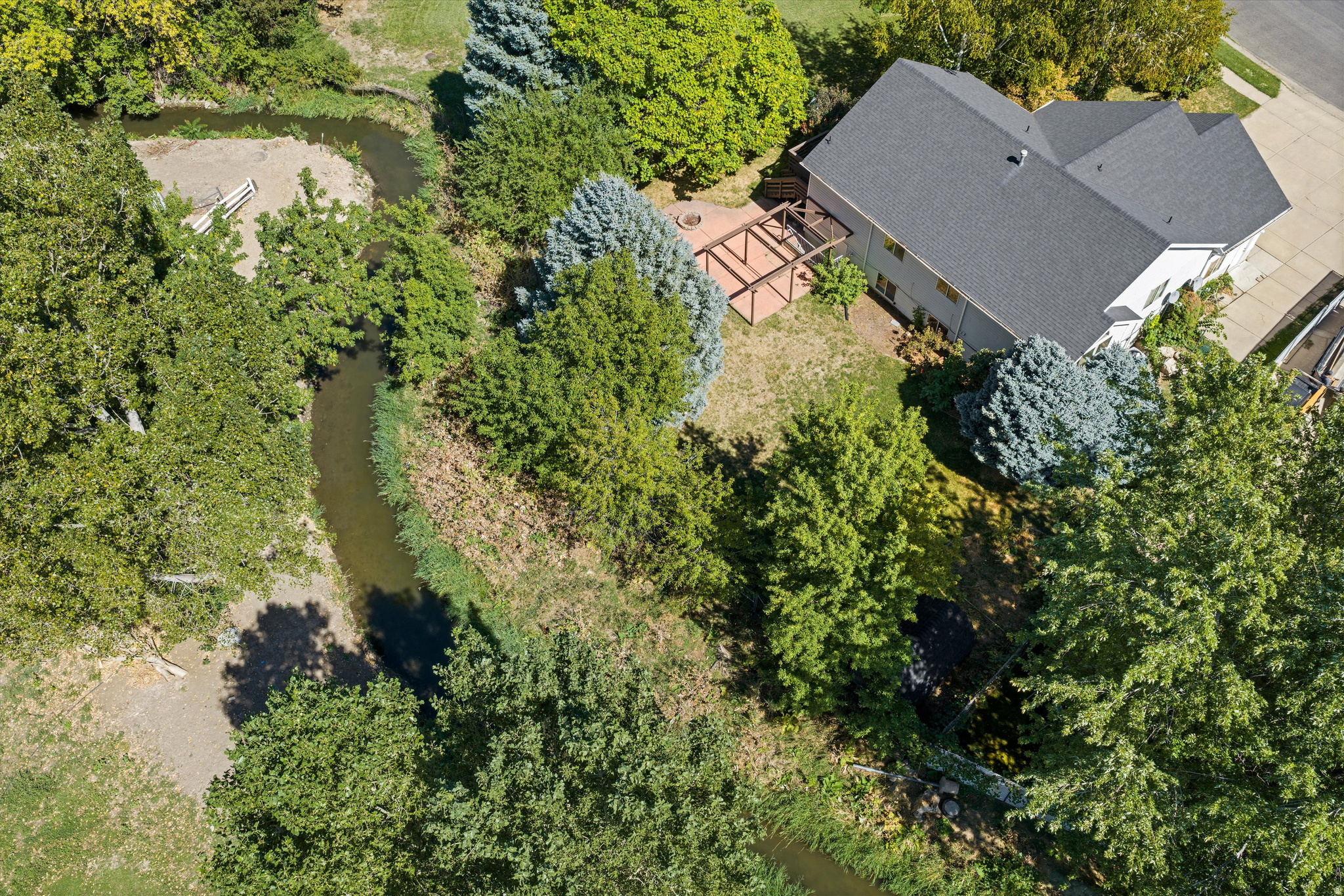 main property photo 49