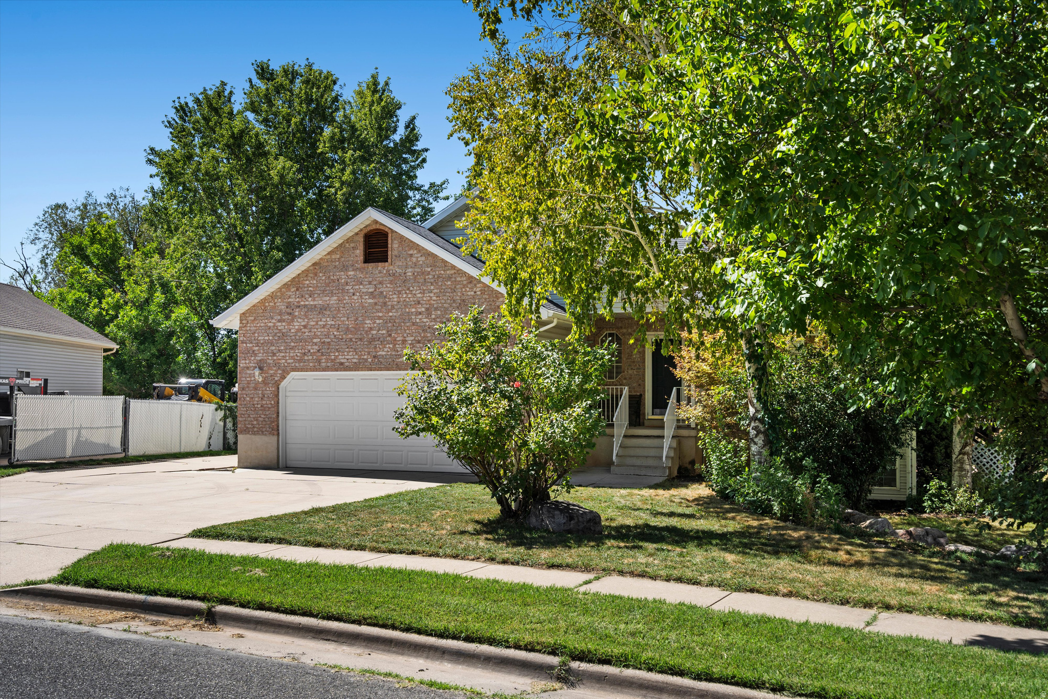 main property photo 73