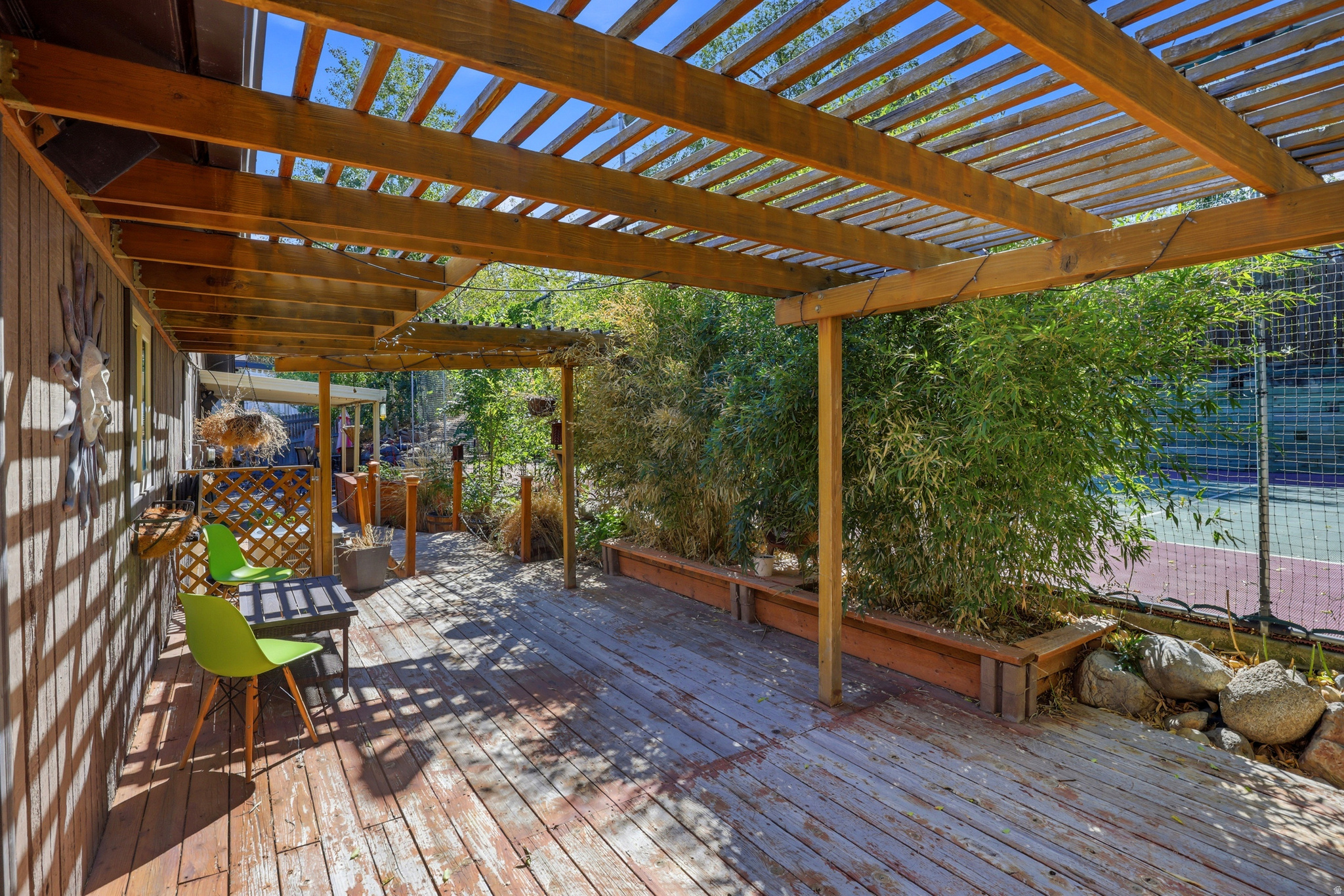 main property photo 30