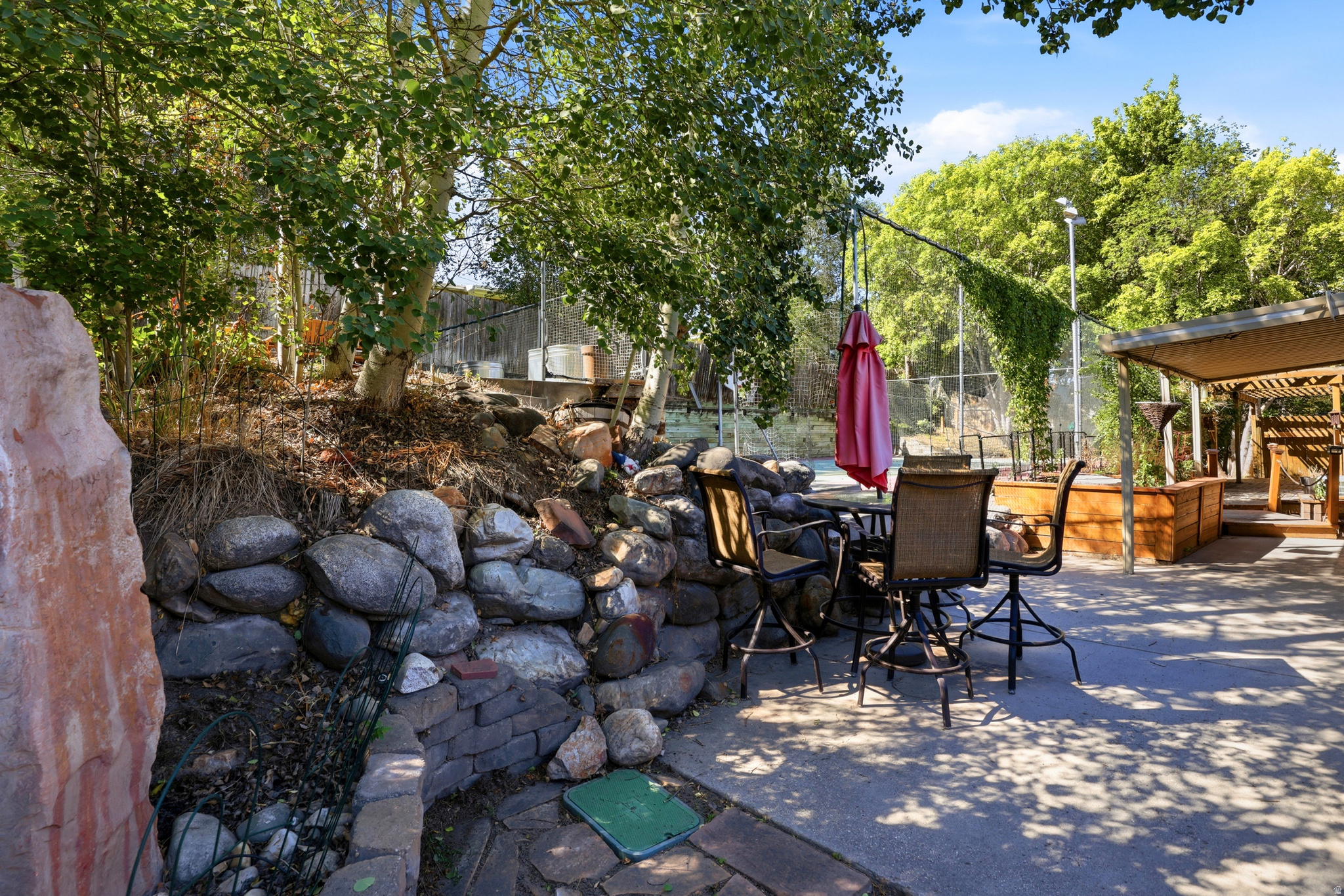main property photo 31