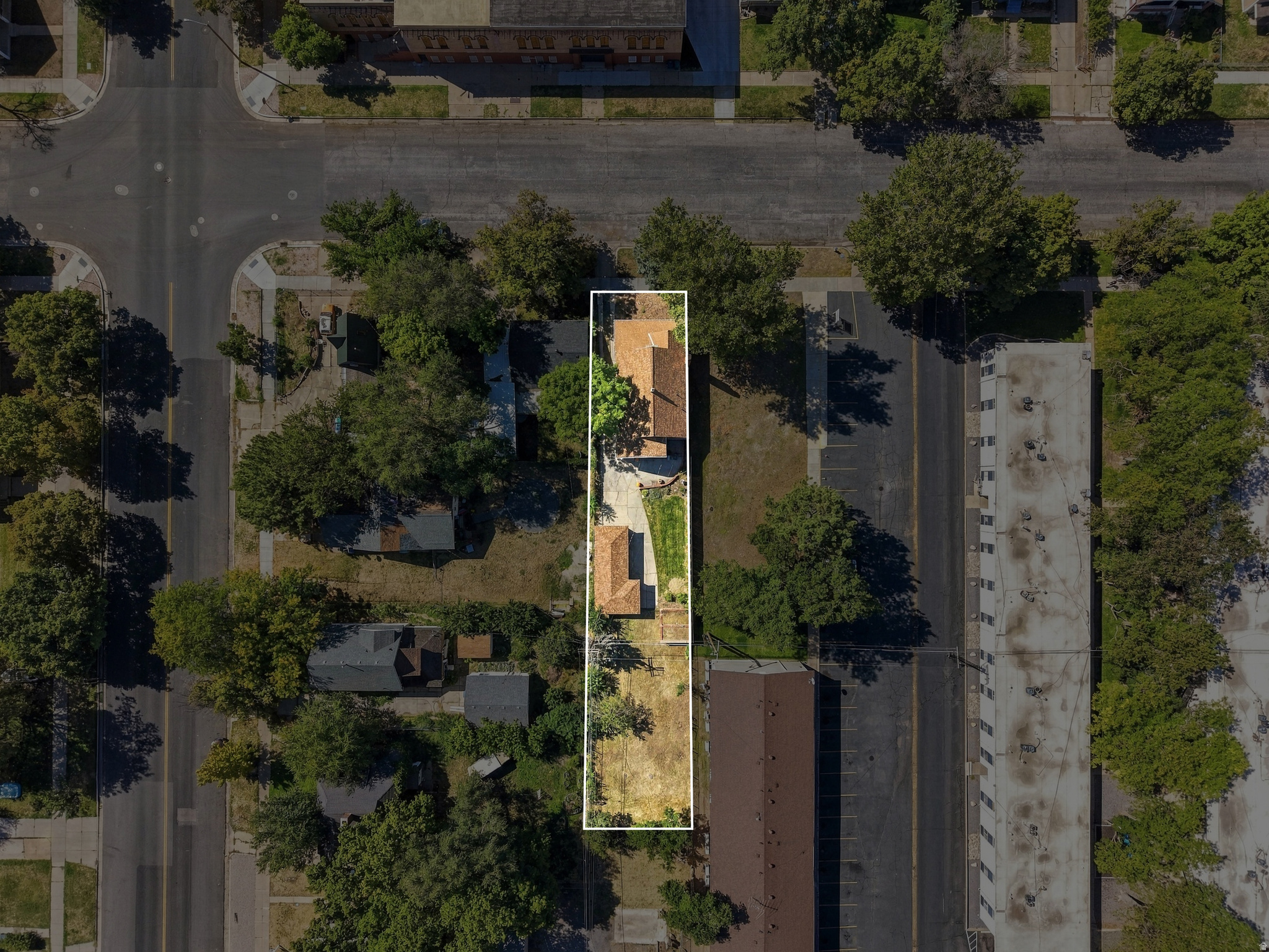 main property photo 38