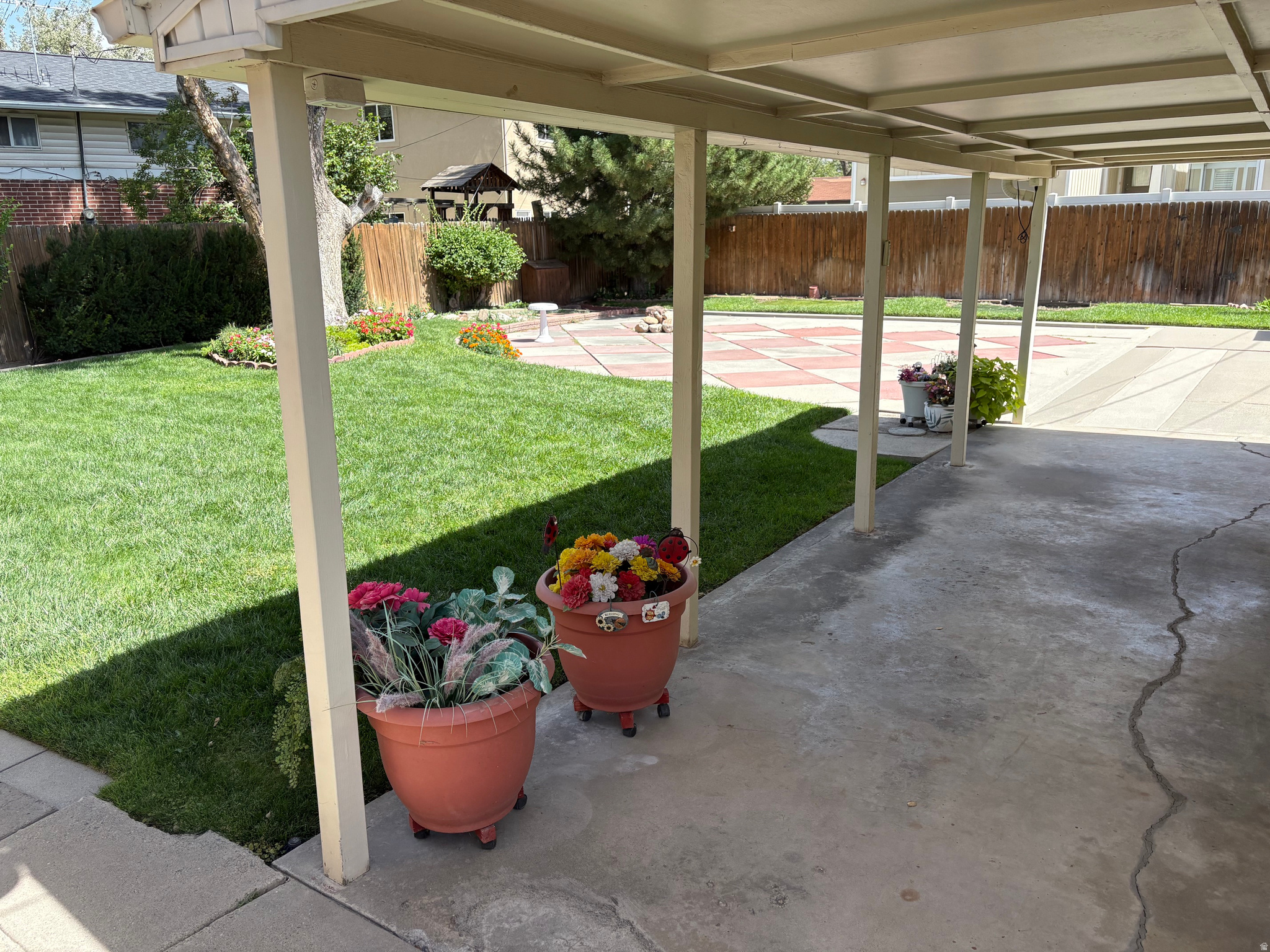 main property photo 8