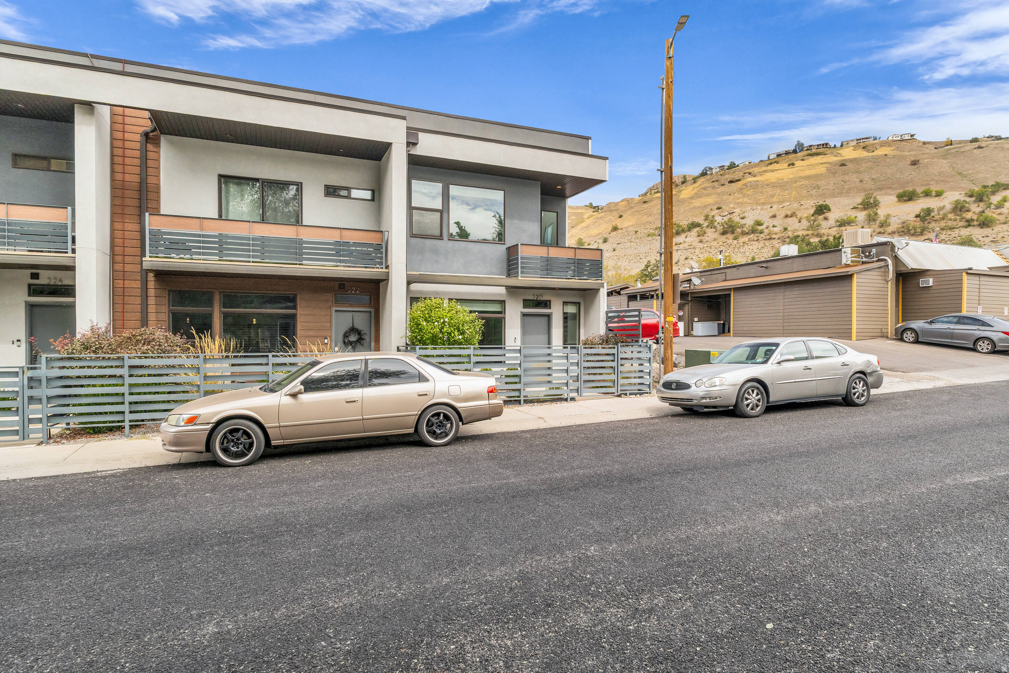main property photo 3