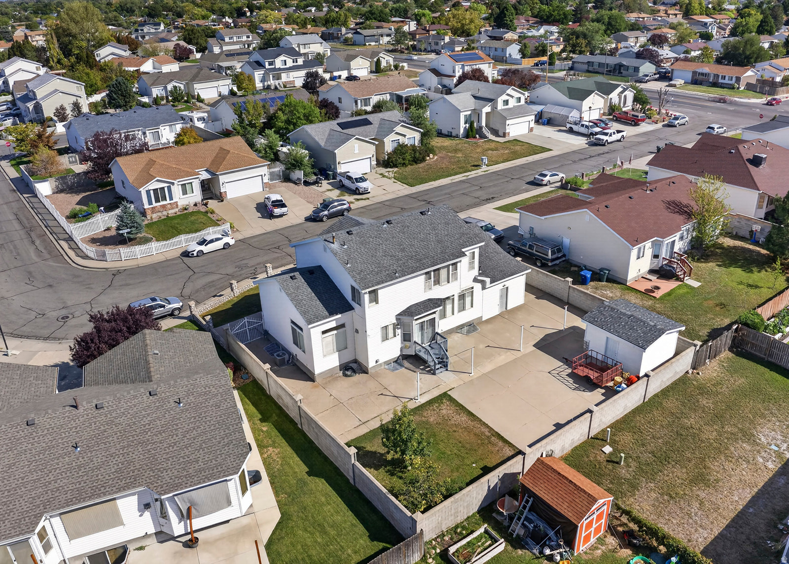 main property photo 40