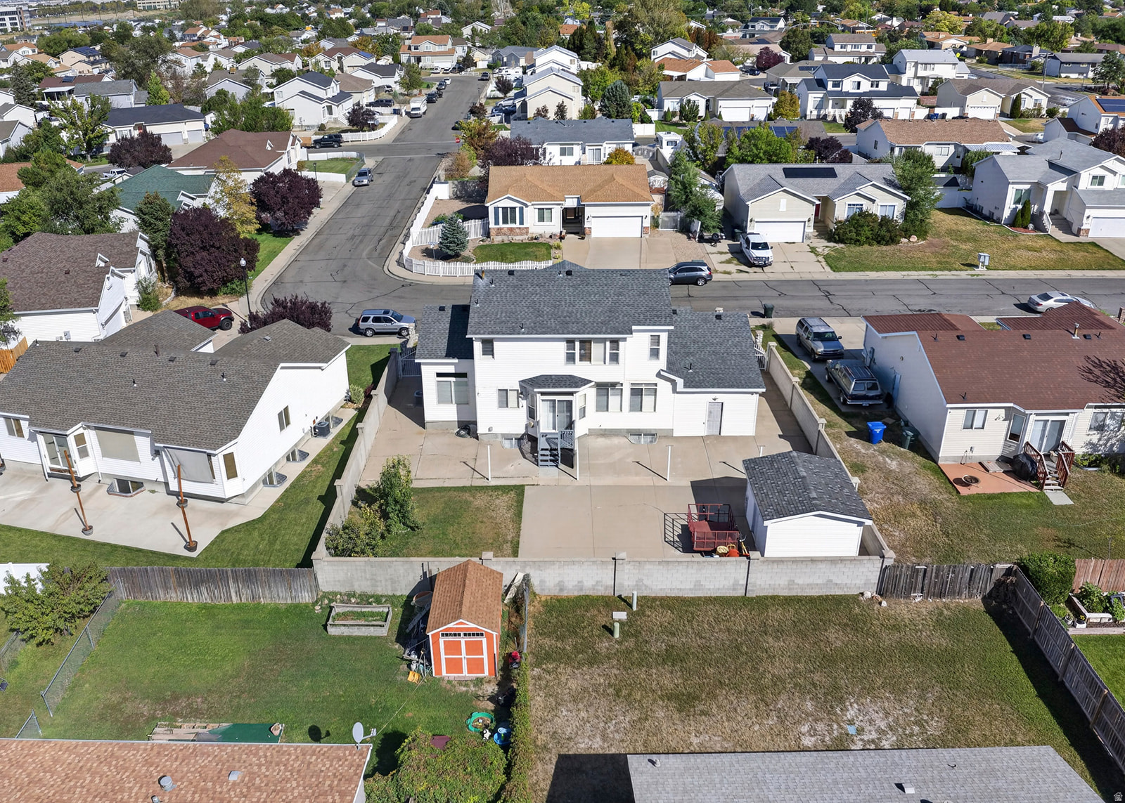 main property photo 41