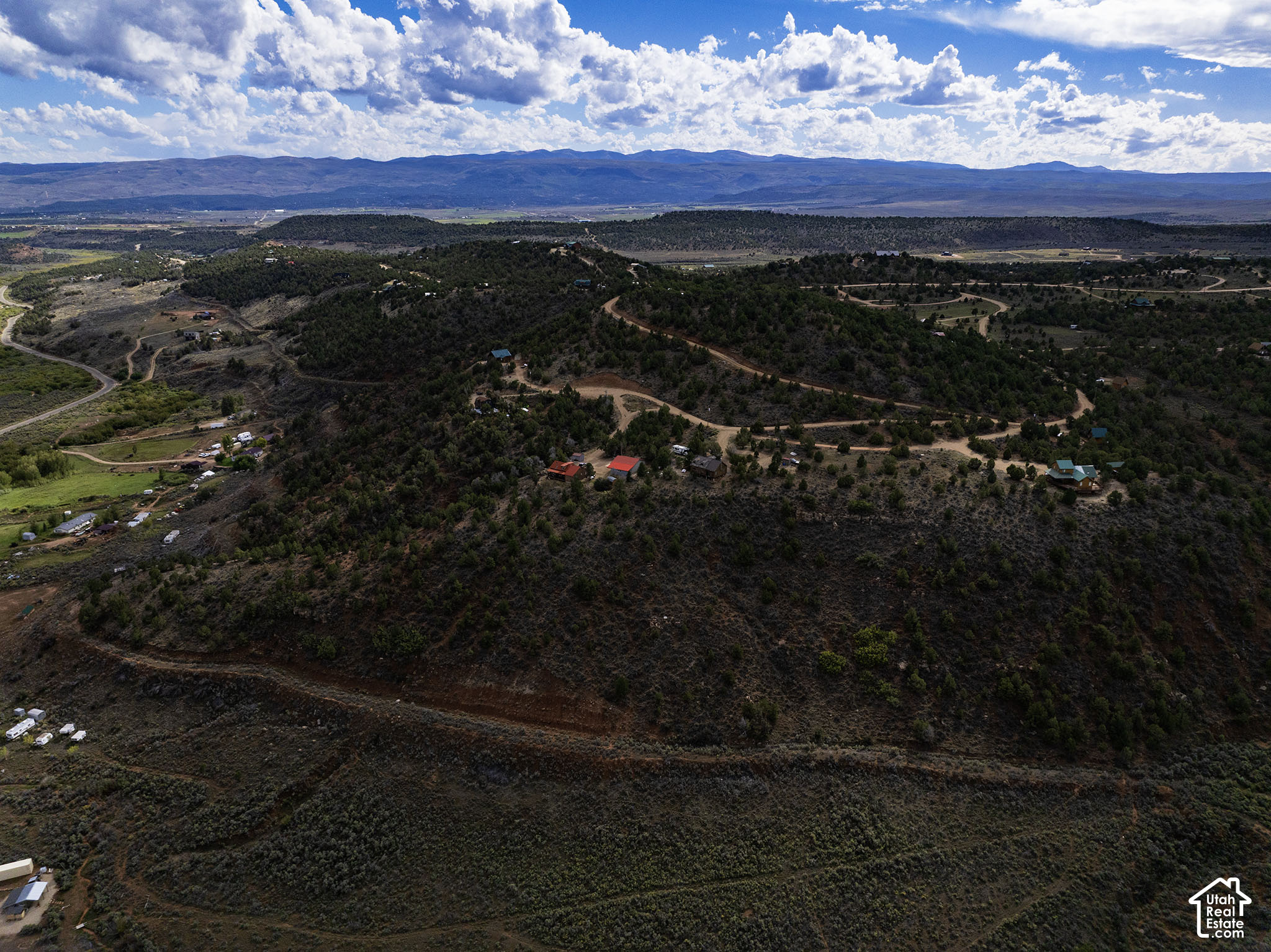 main property photo 40
