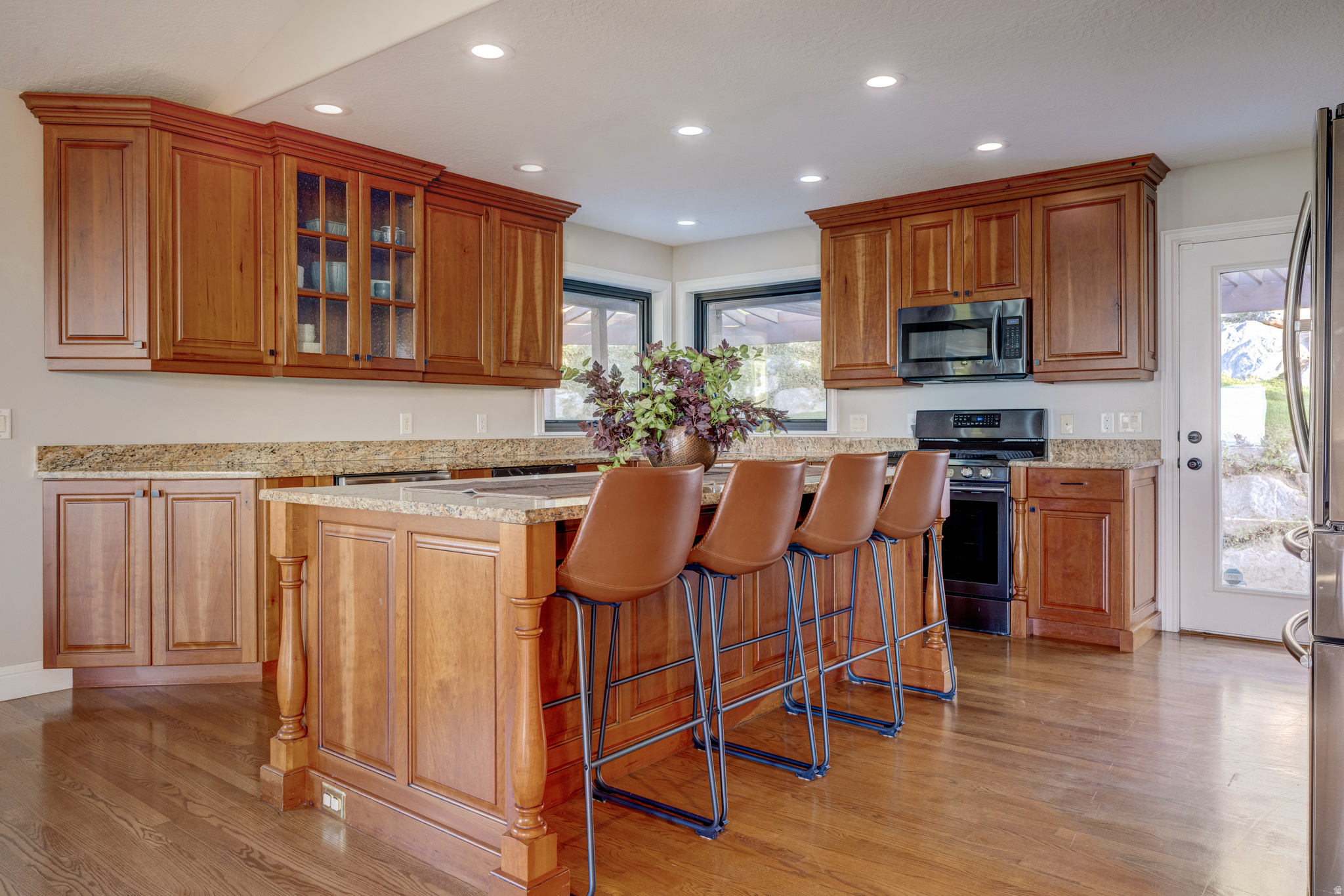 main property photo 22