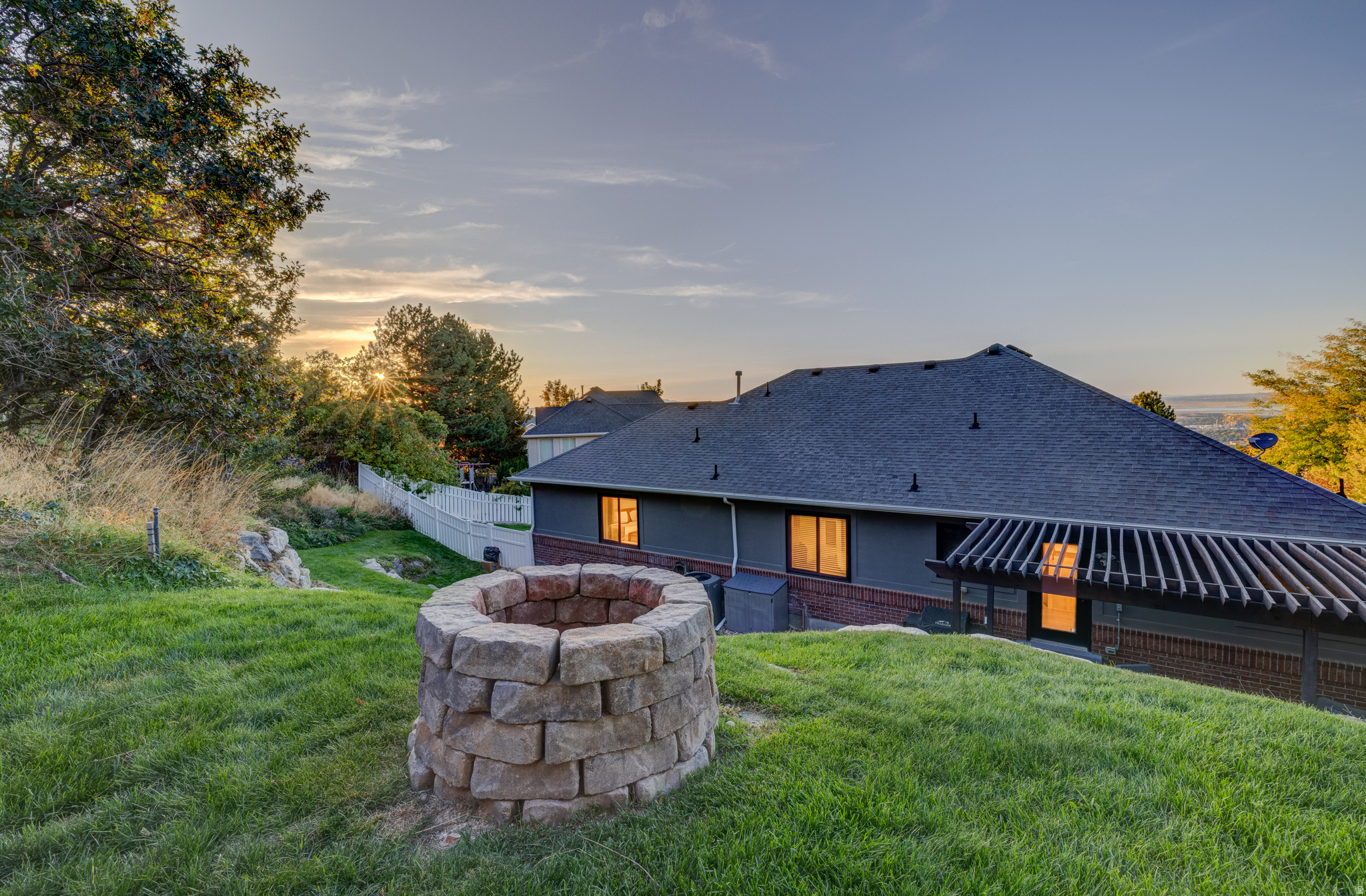 main property photo 51