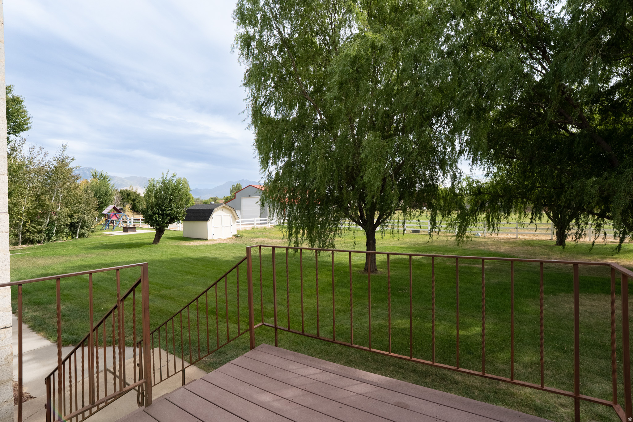 main property photo 33