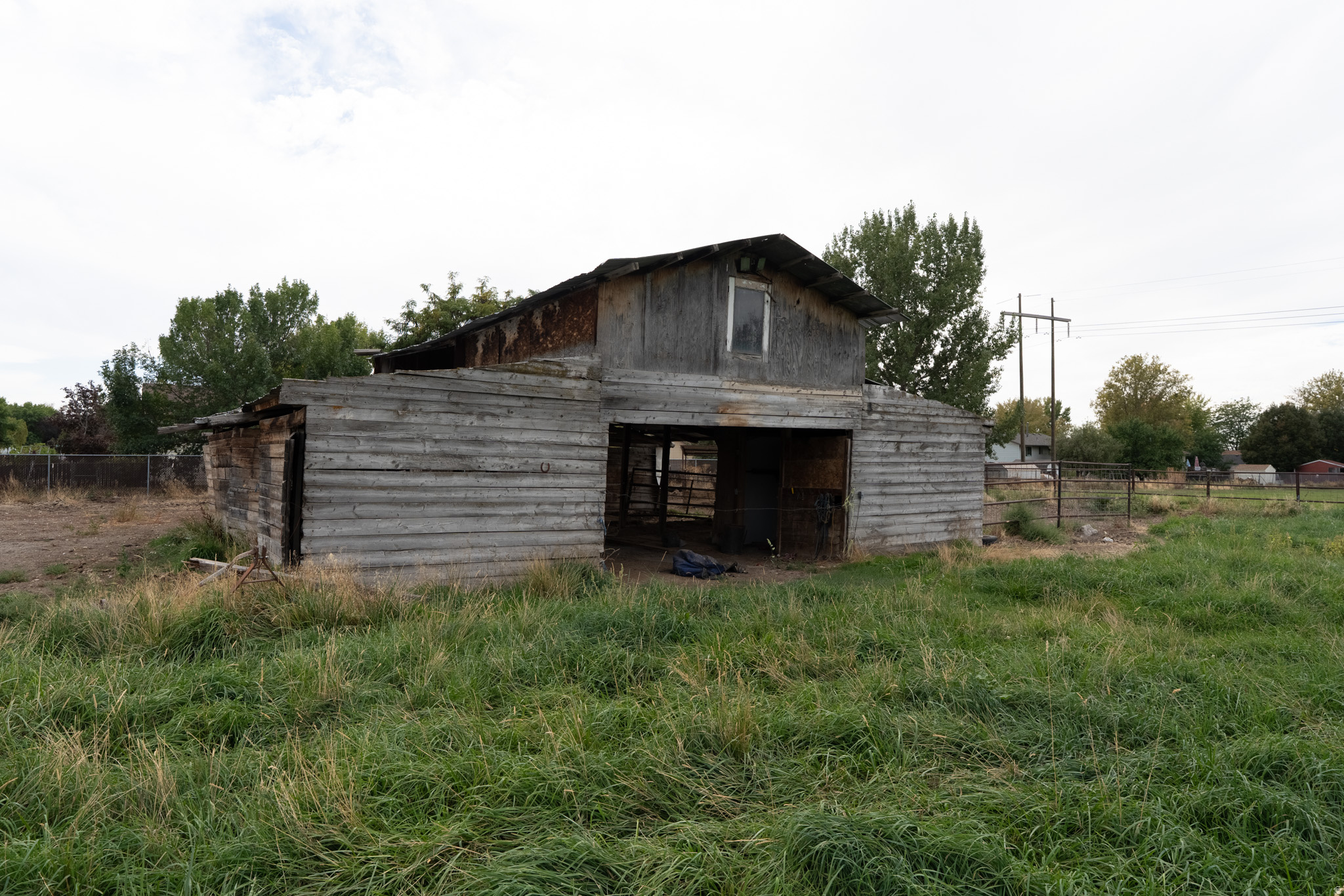 main property photo 42