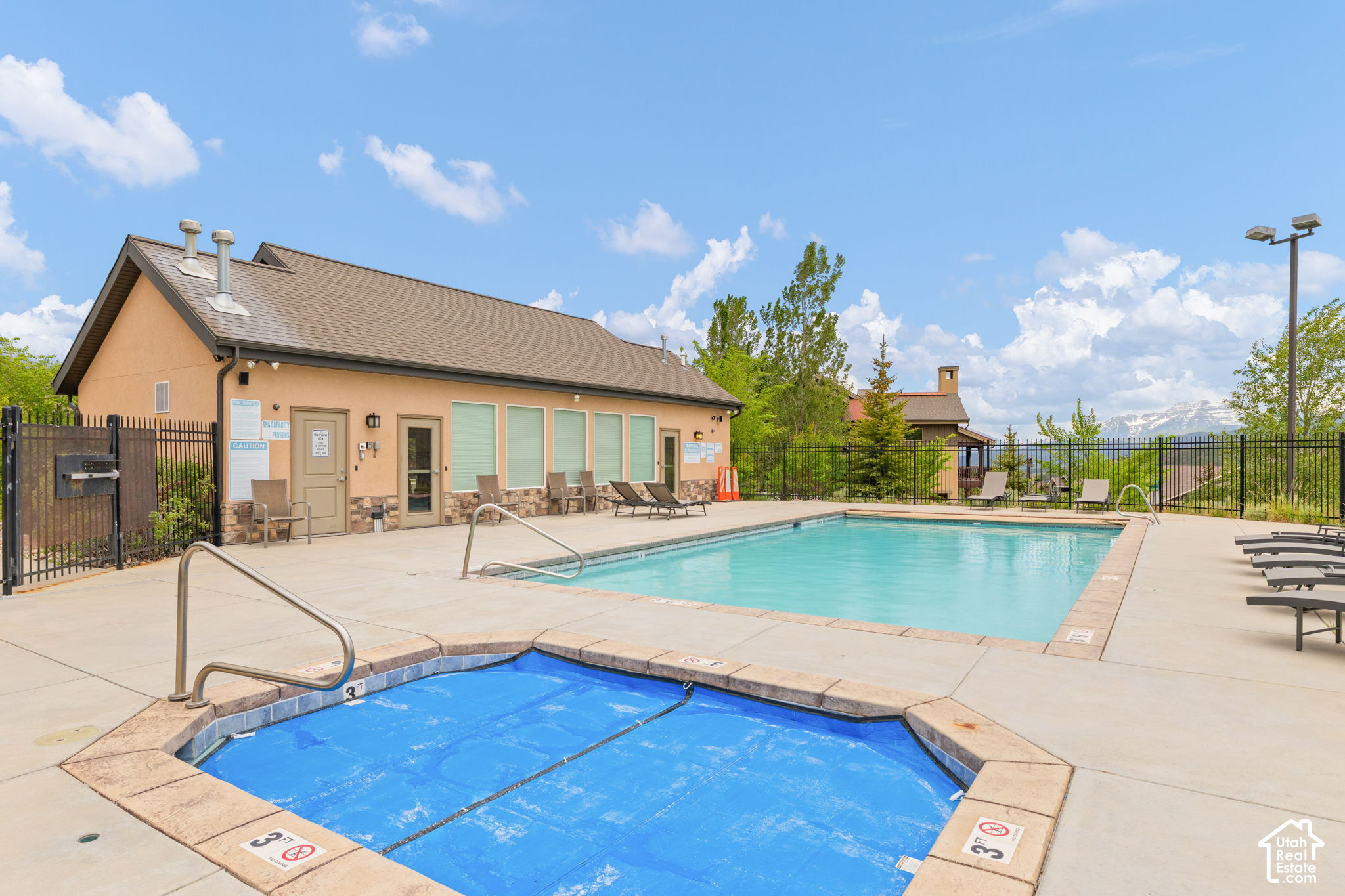 main property photo 42