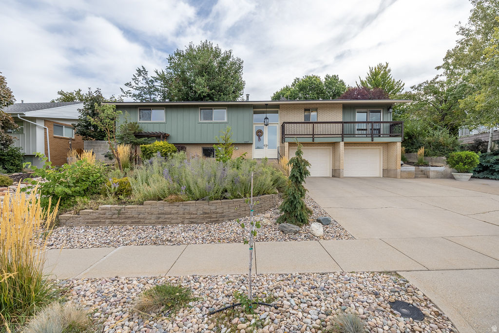 main property photo 0