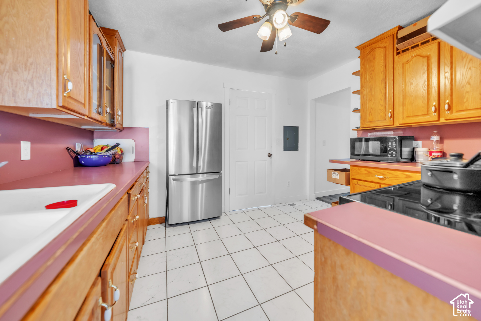 main property photo 11
