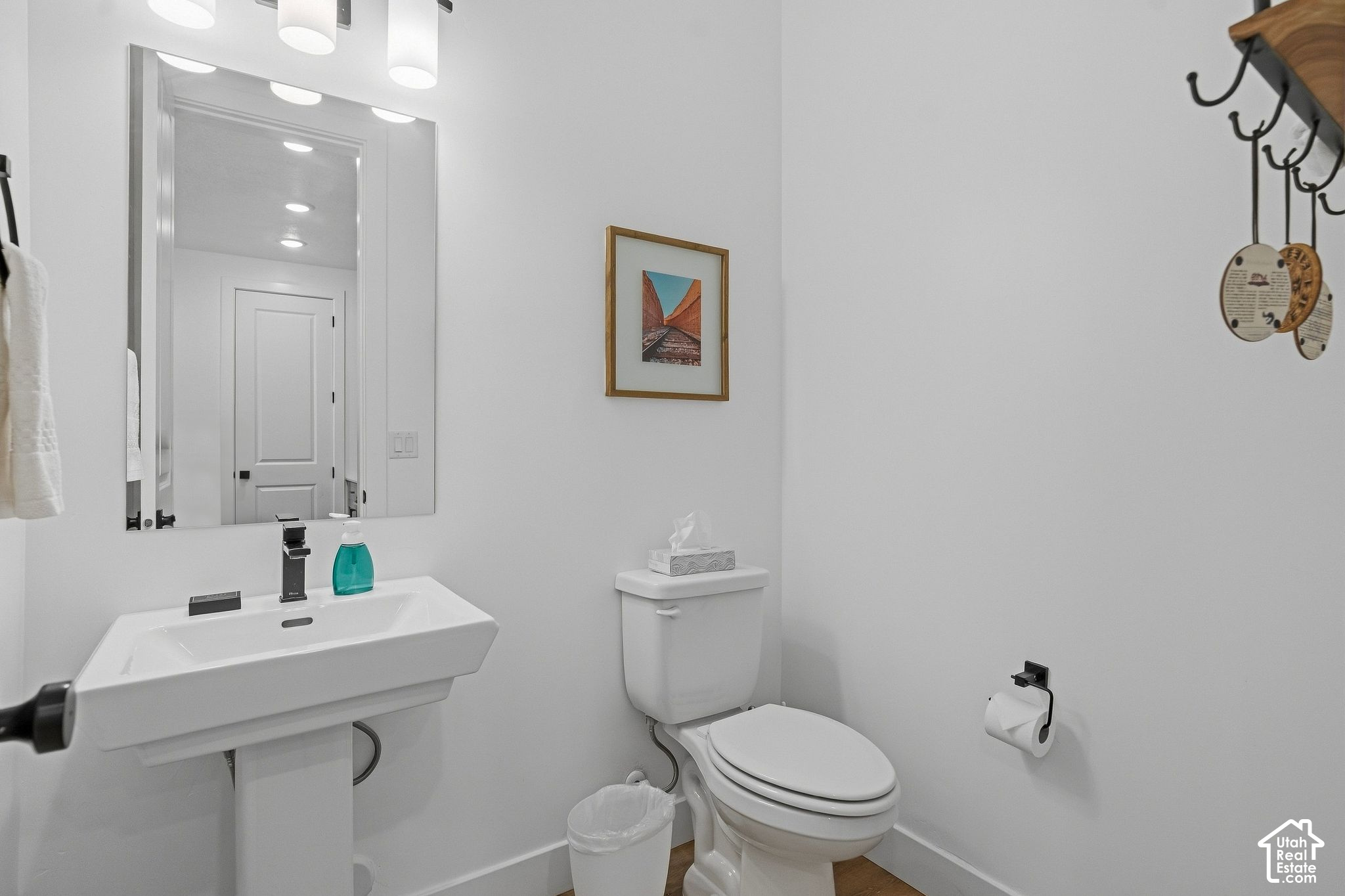 main property photo 14