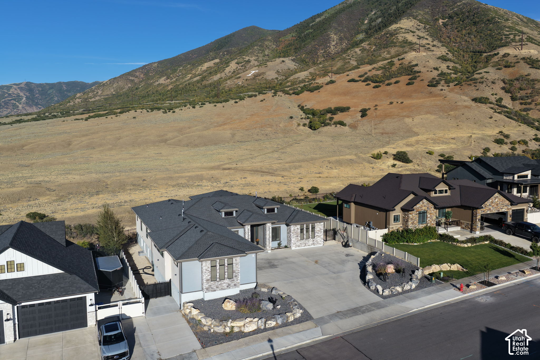 main property photo 58