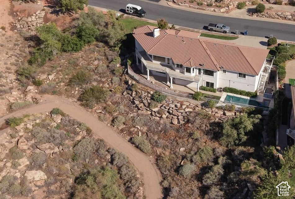main property photo 20