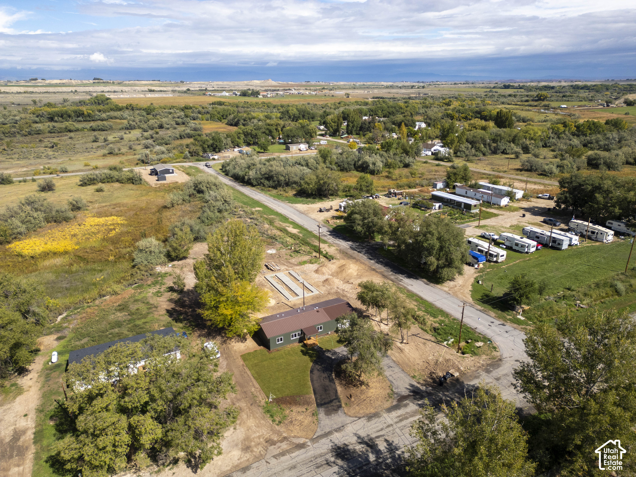 main property photo 34
