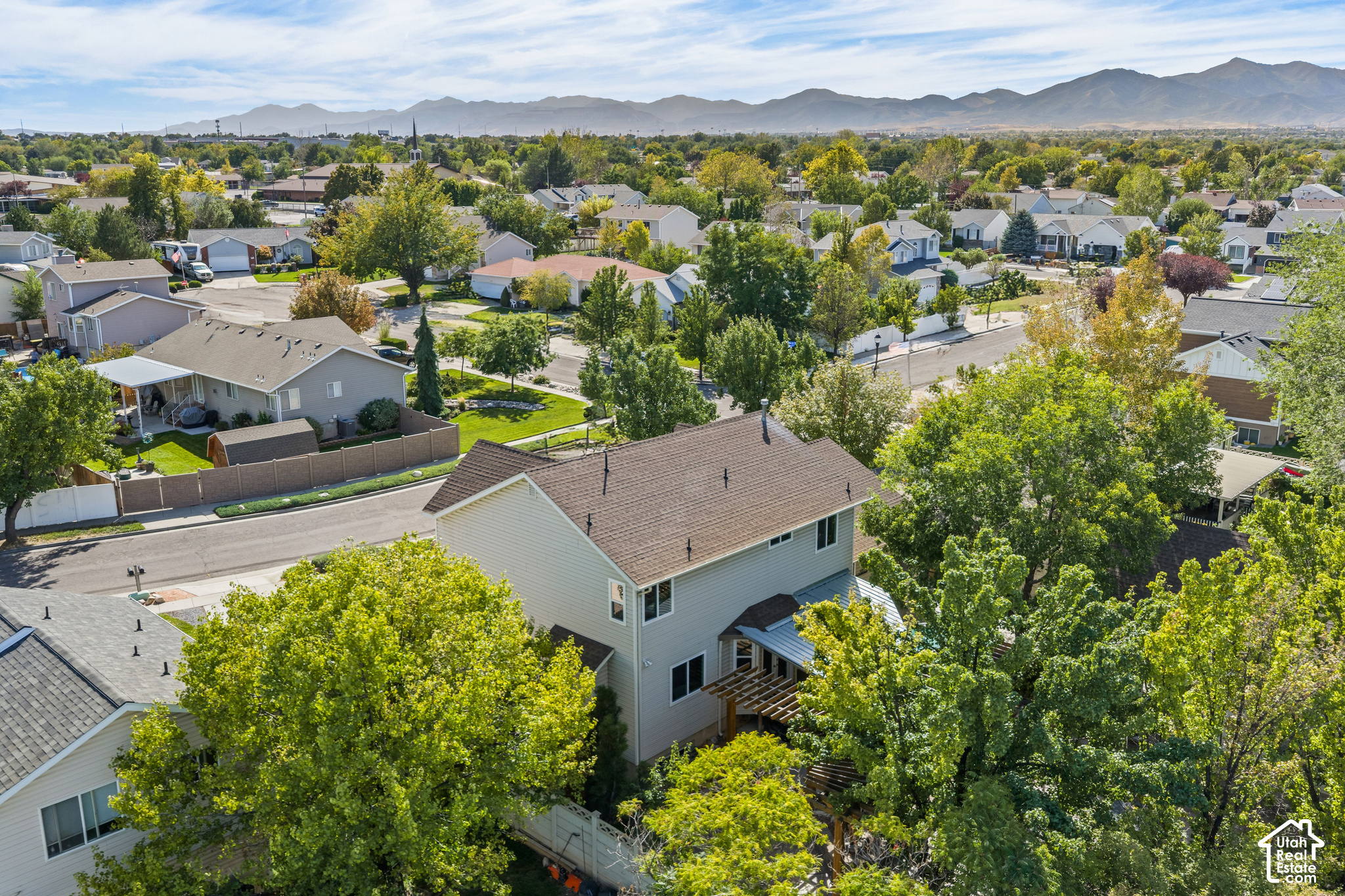 main property photo 50