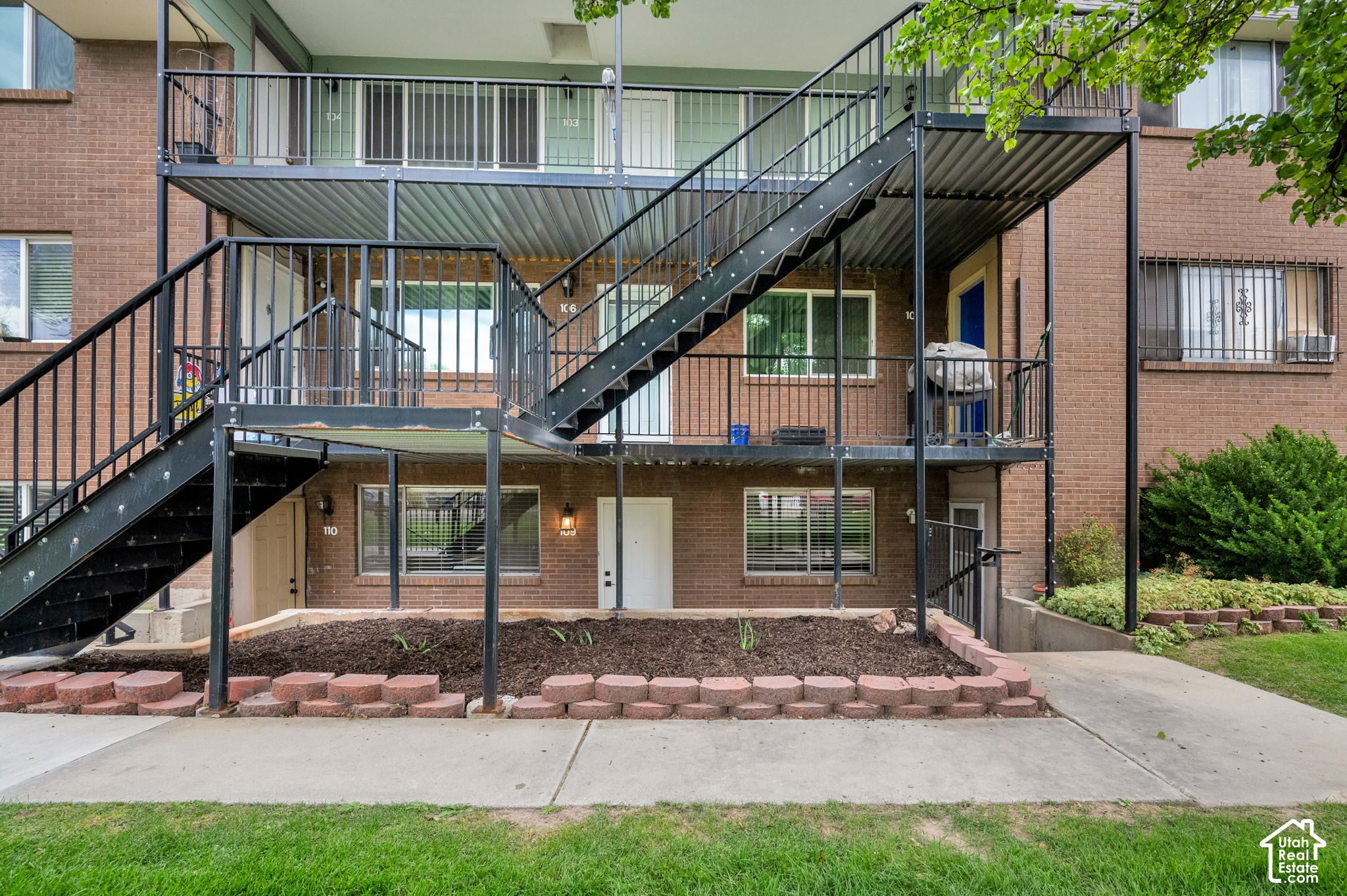 main property photo 12
