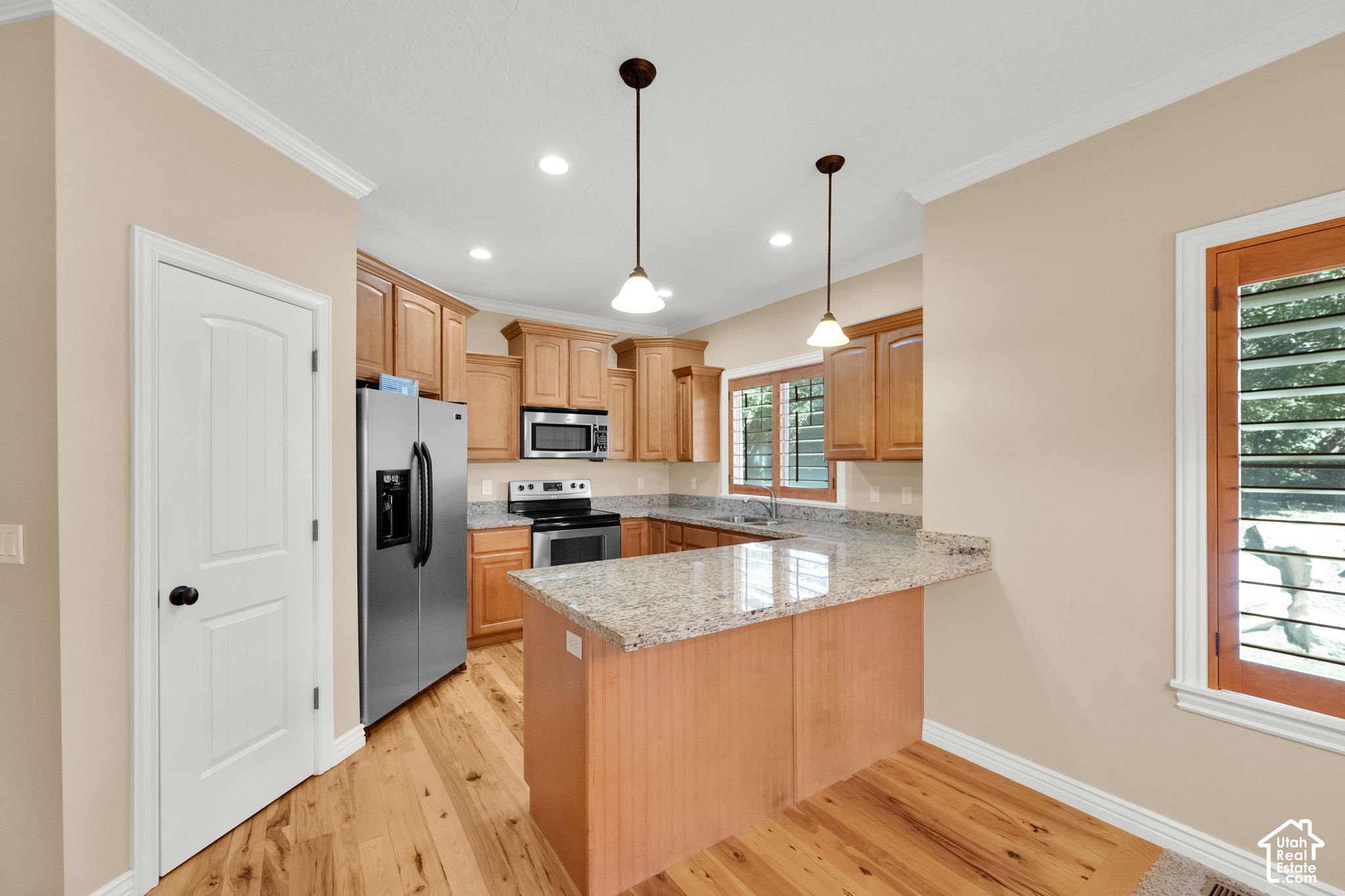 main property photo 9