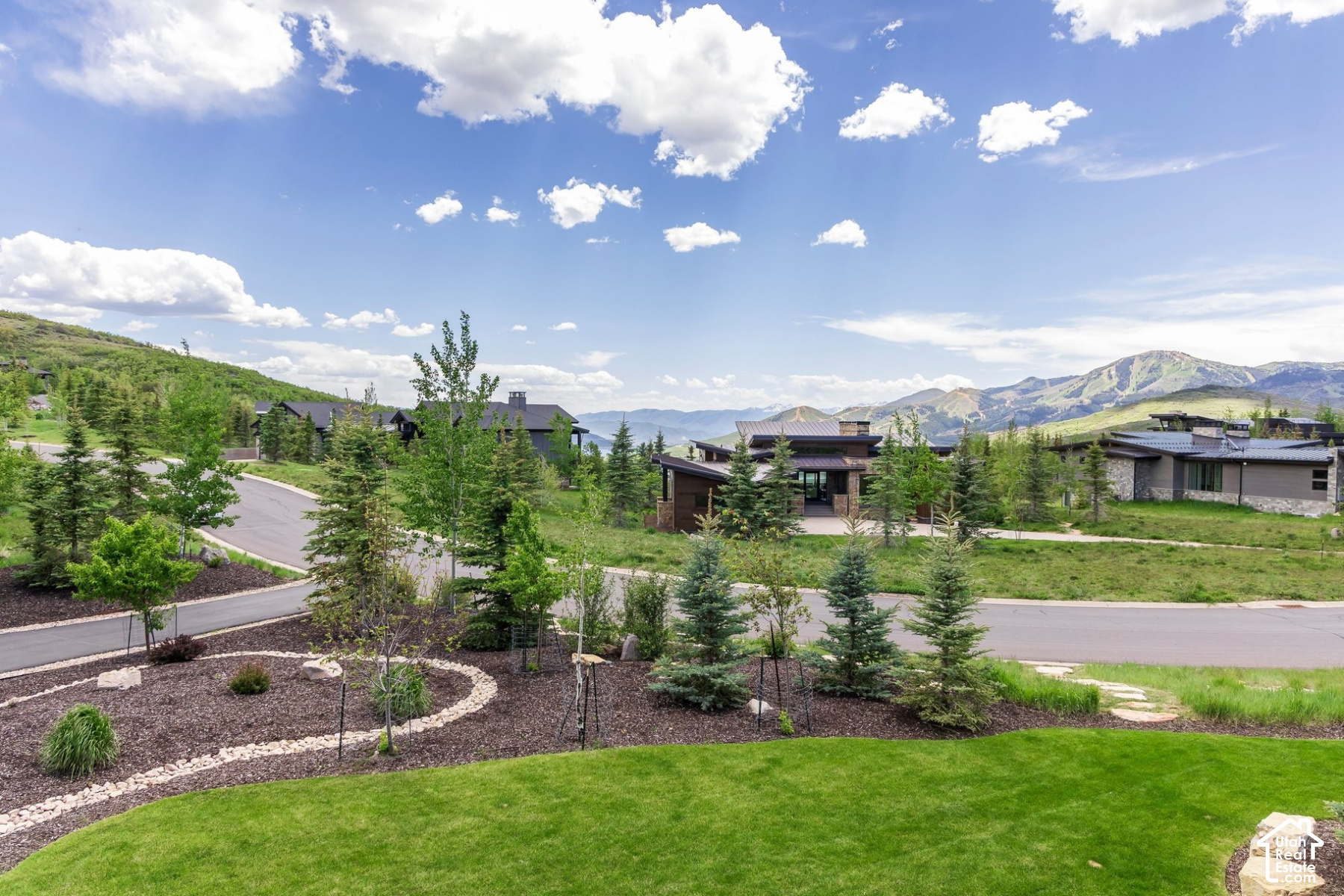 main property photo 90